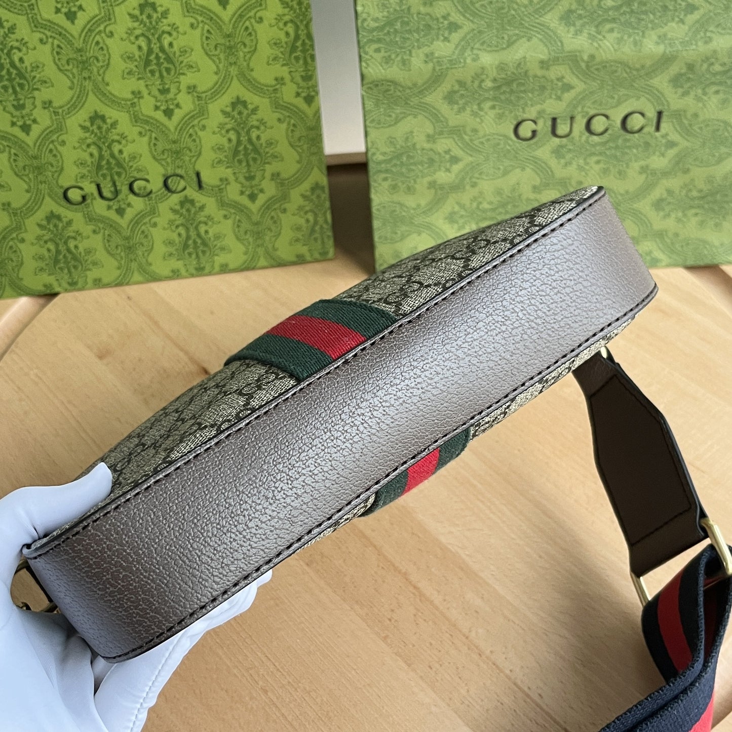 Elite Carryalls