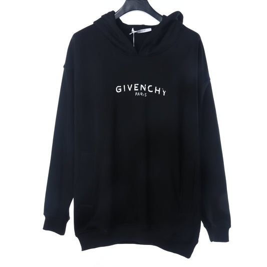 MINIMALIST STREET STYLE