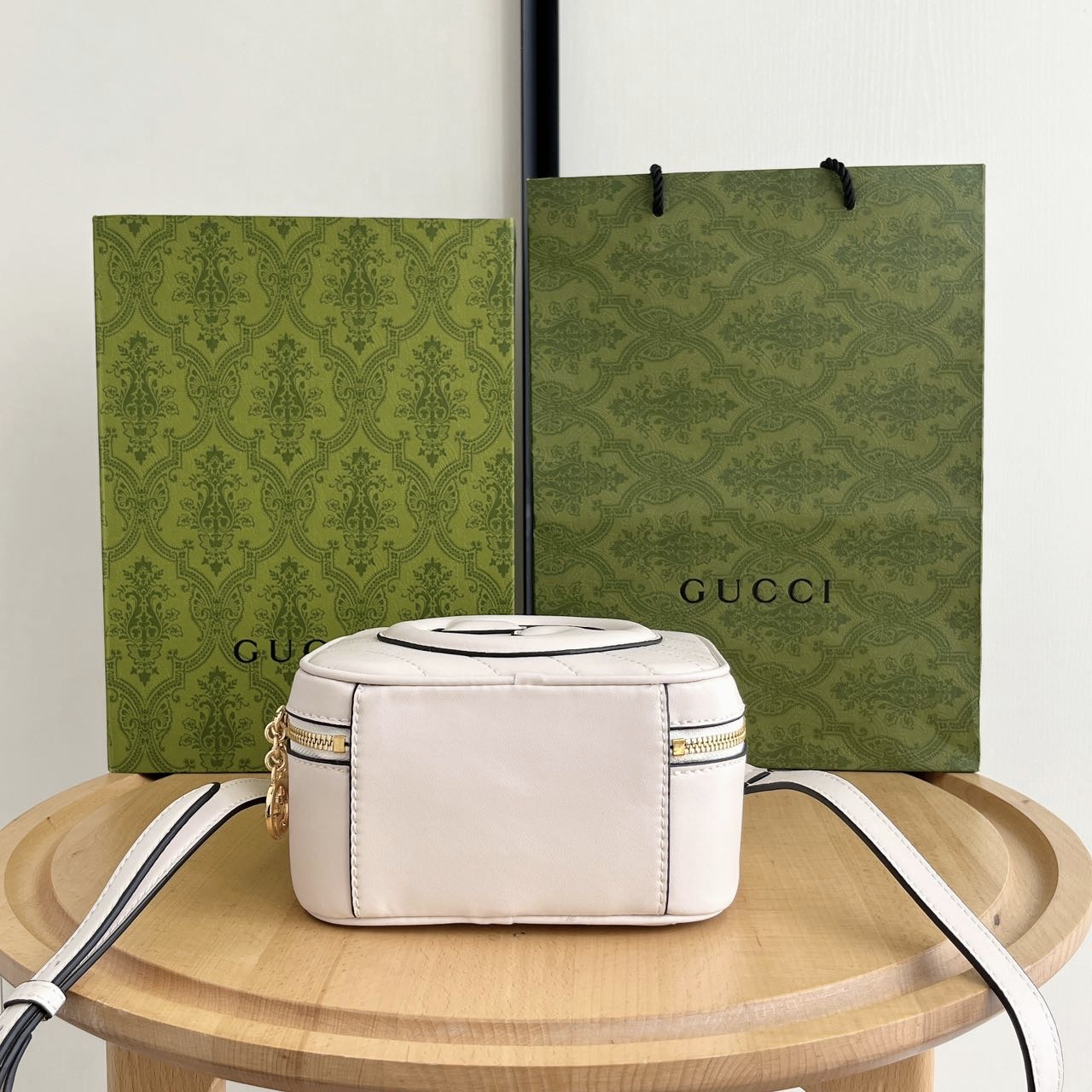 Elite Carryalls