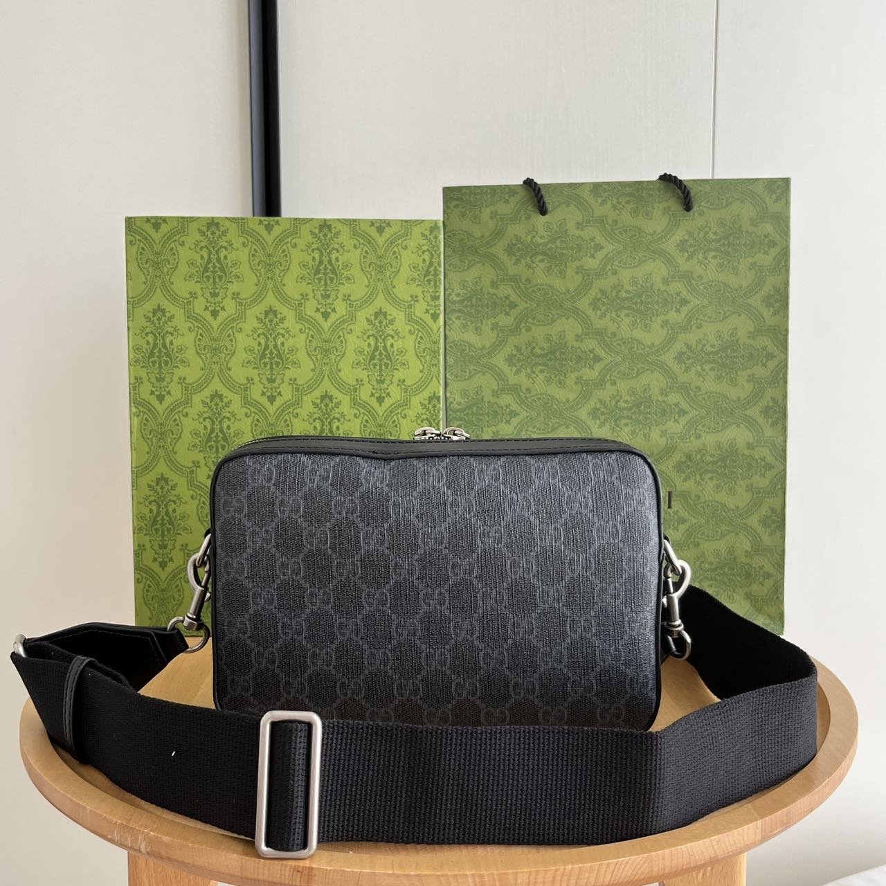 Elite Carryalls