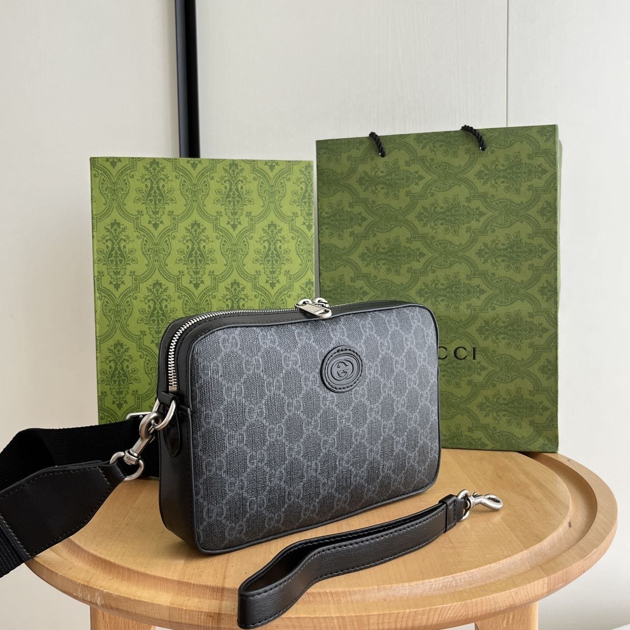 Elite Carryalls