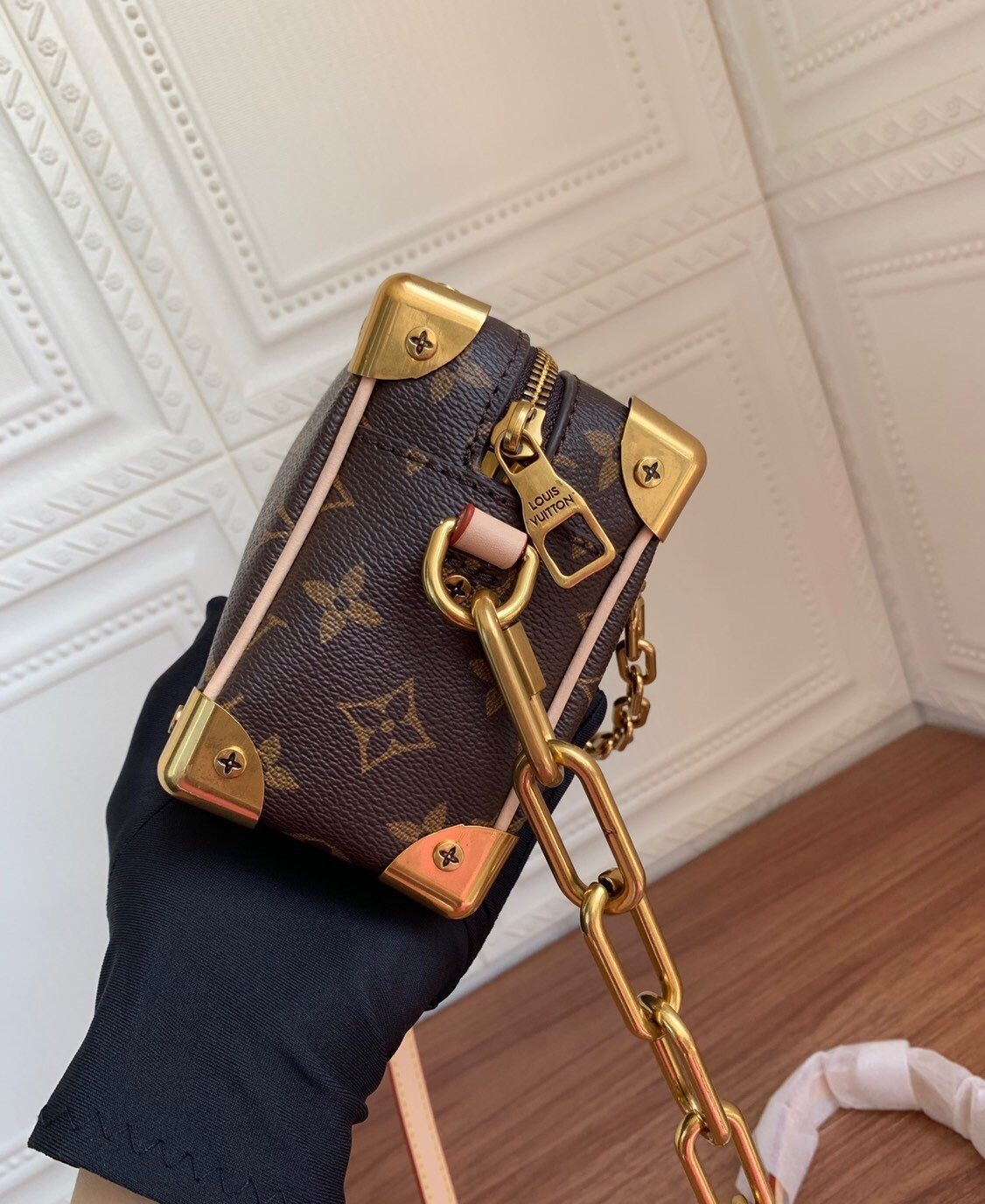Elite Carryalls