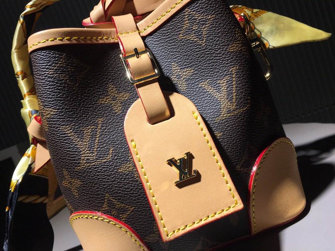 Elite Carryalls