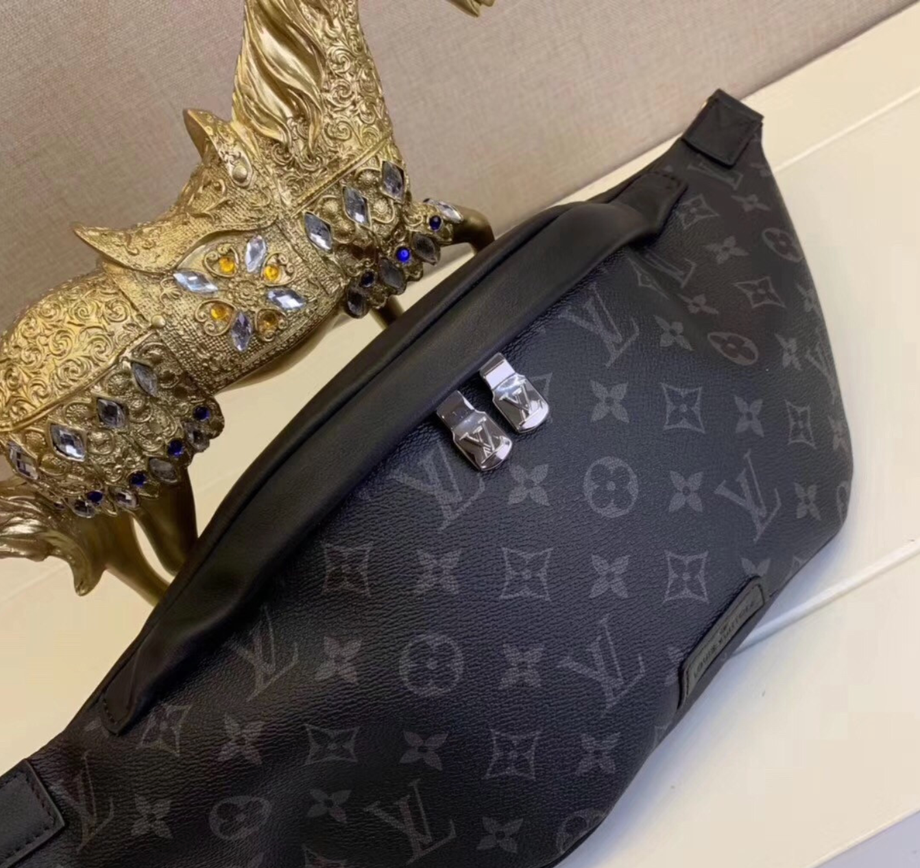 Elite Carryalls