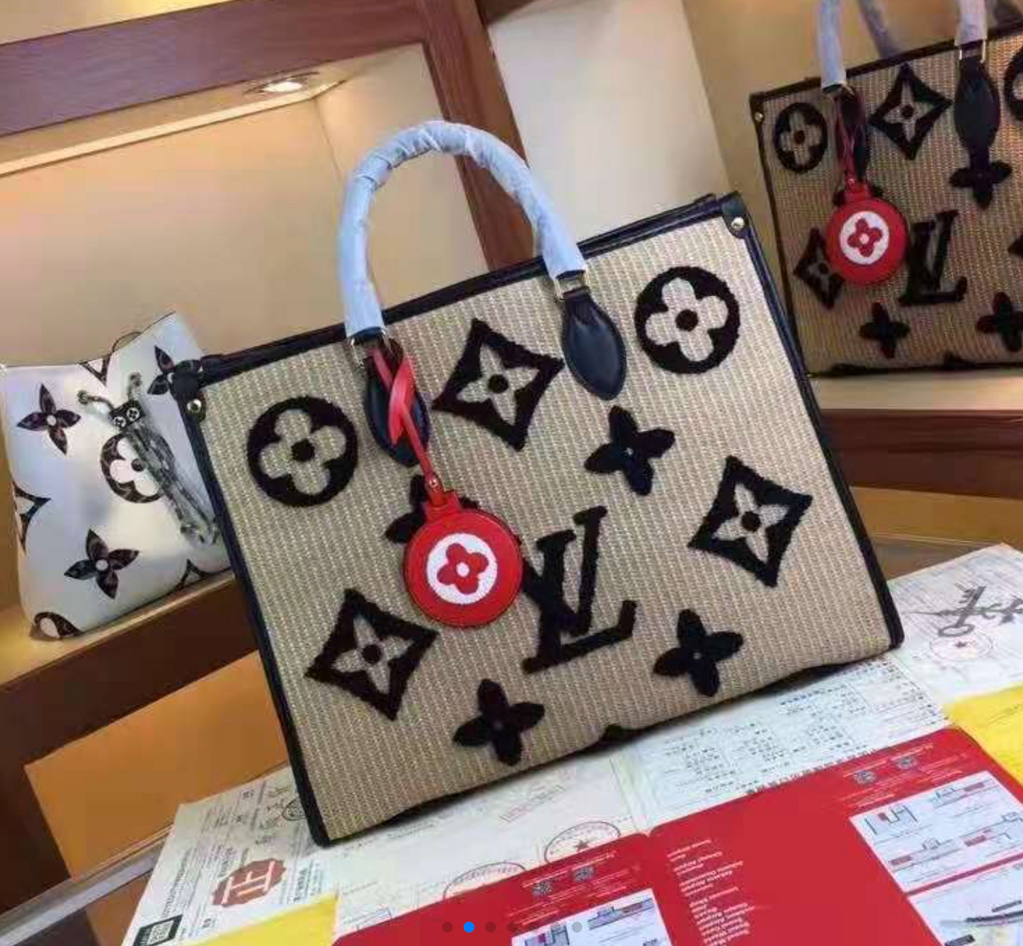 Elite Carryalls