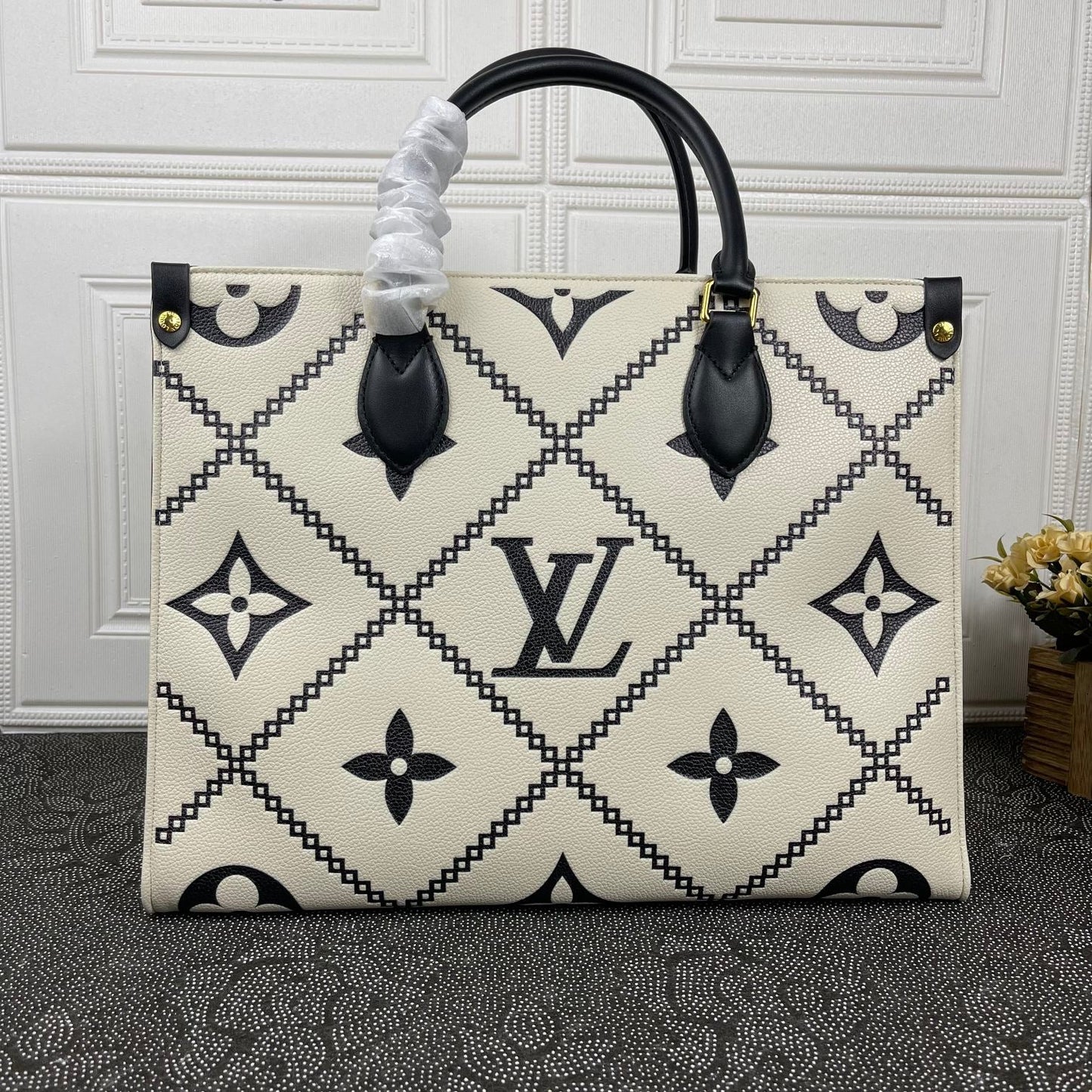 Elite Carryalls