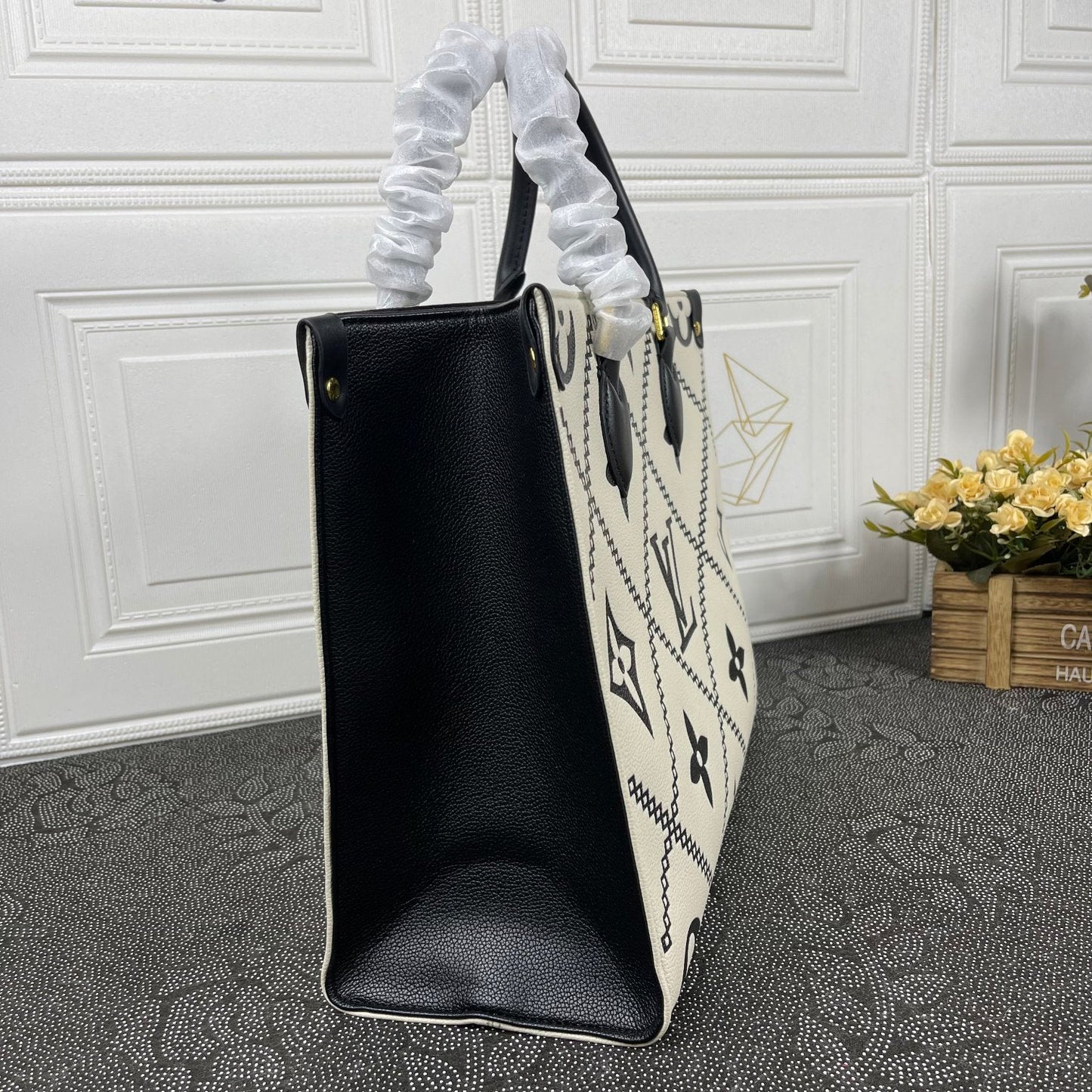 Elite Carryalls