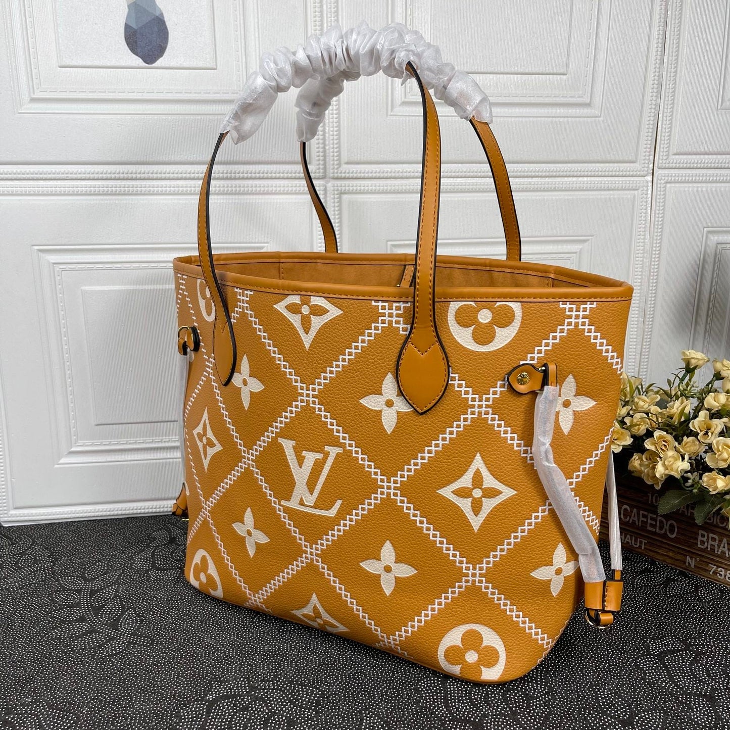 Elite Carryalls