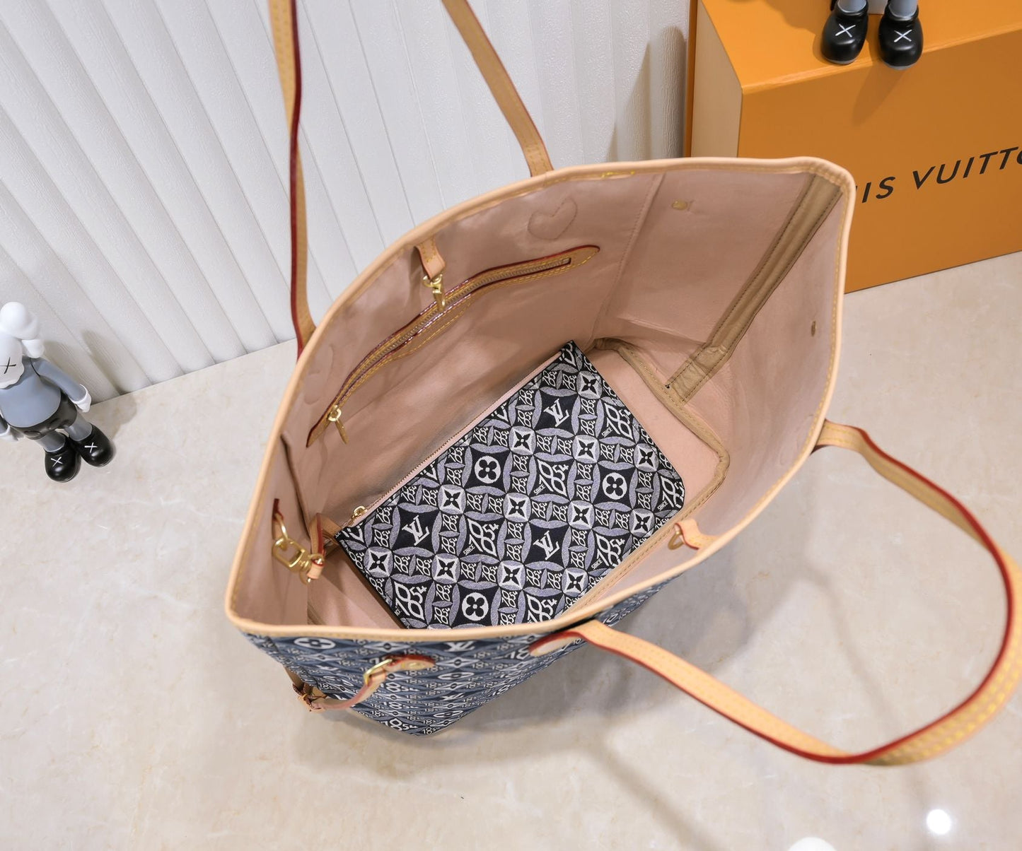 Elite Carryalls