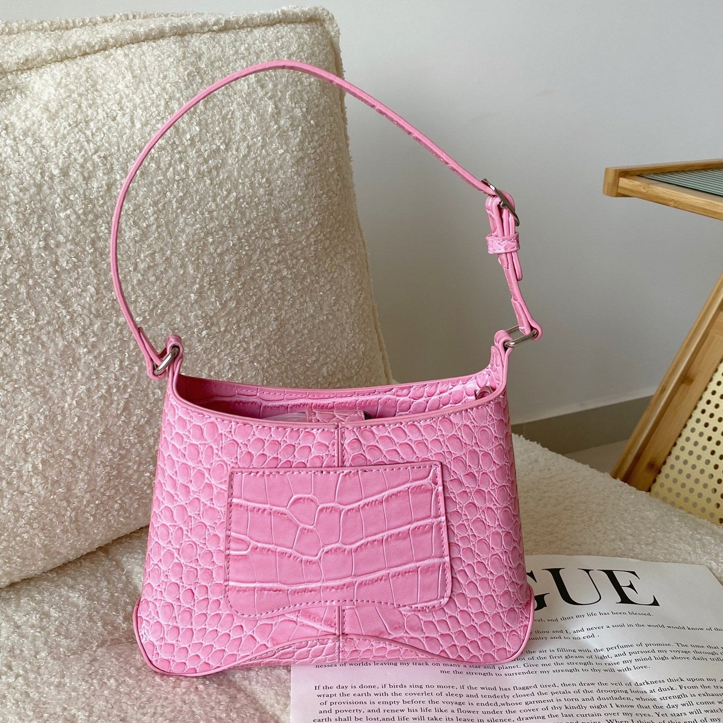 Elite Carryalls