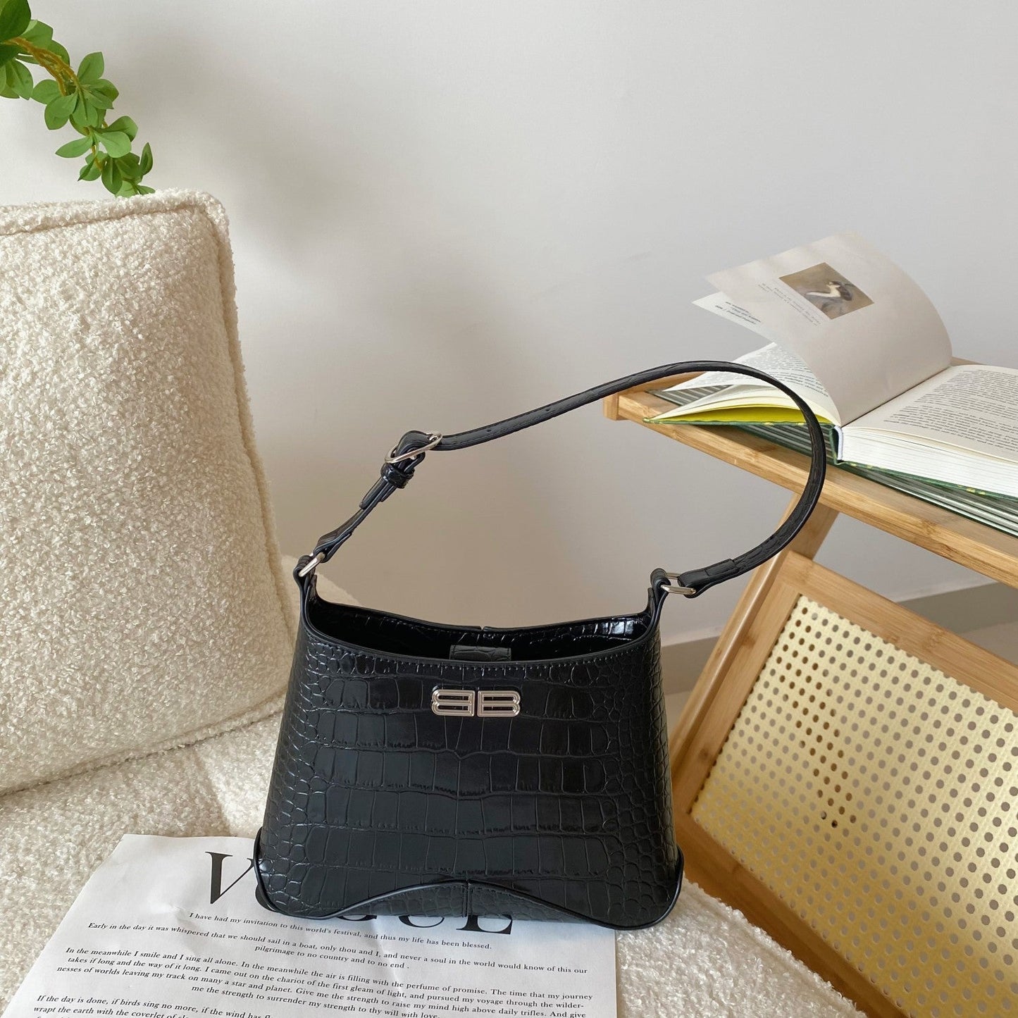 Elite Carryalls
