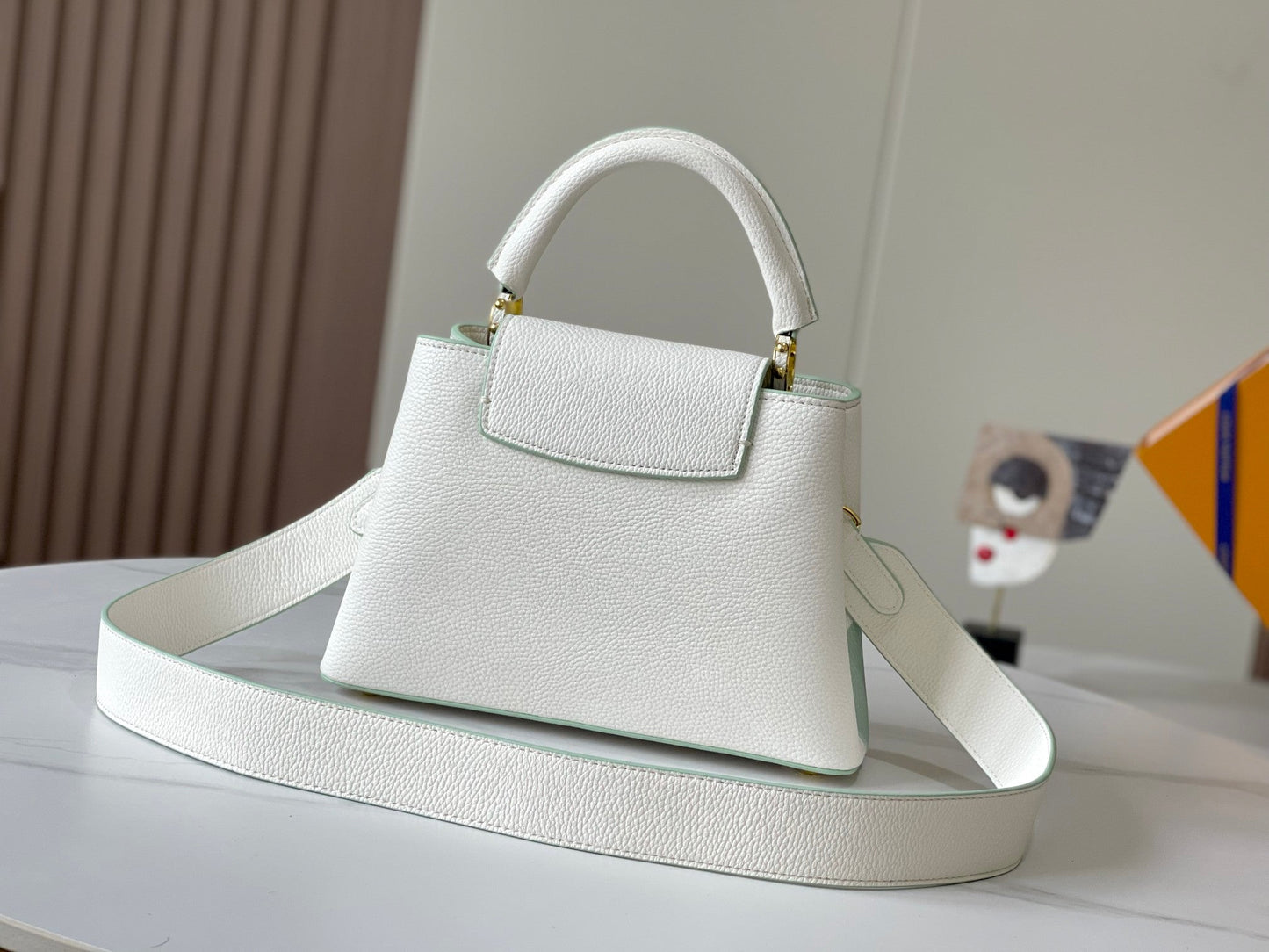 Elite Carryalls