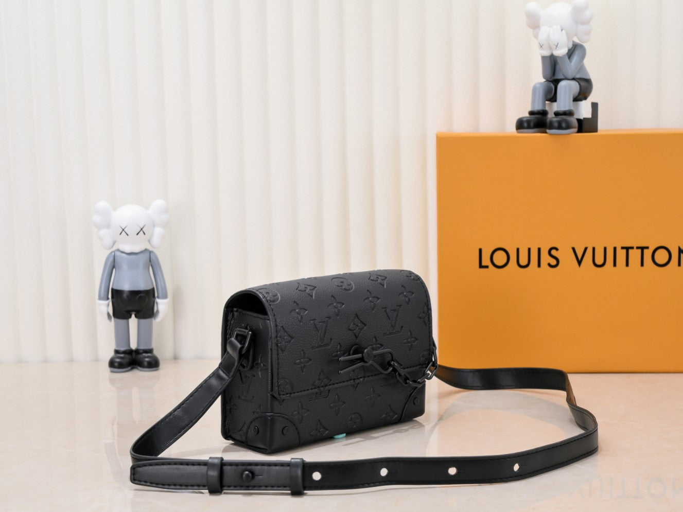 Elite Carryalls