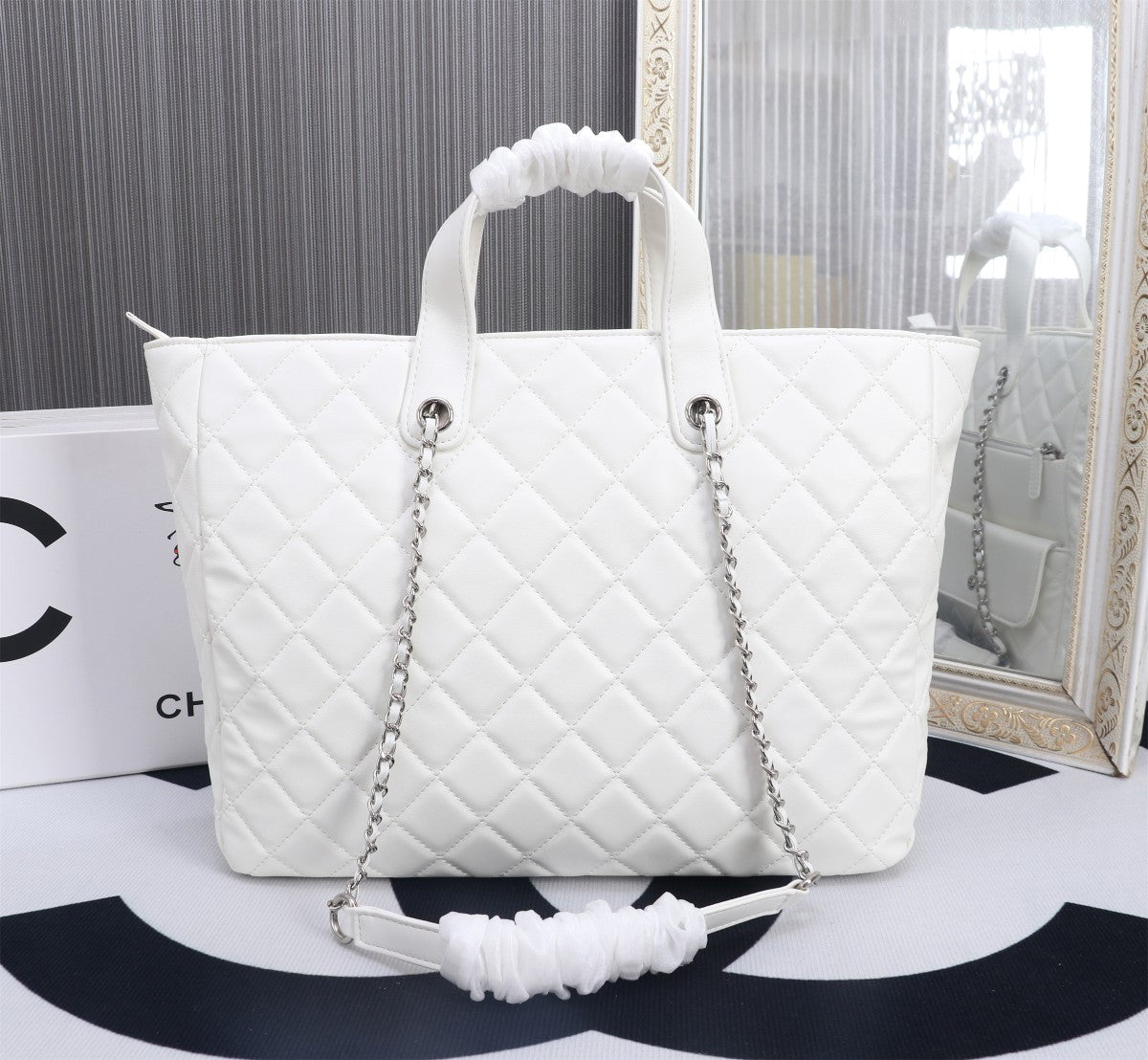Elite Carryalls