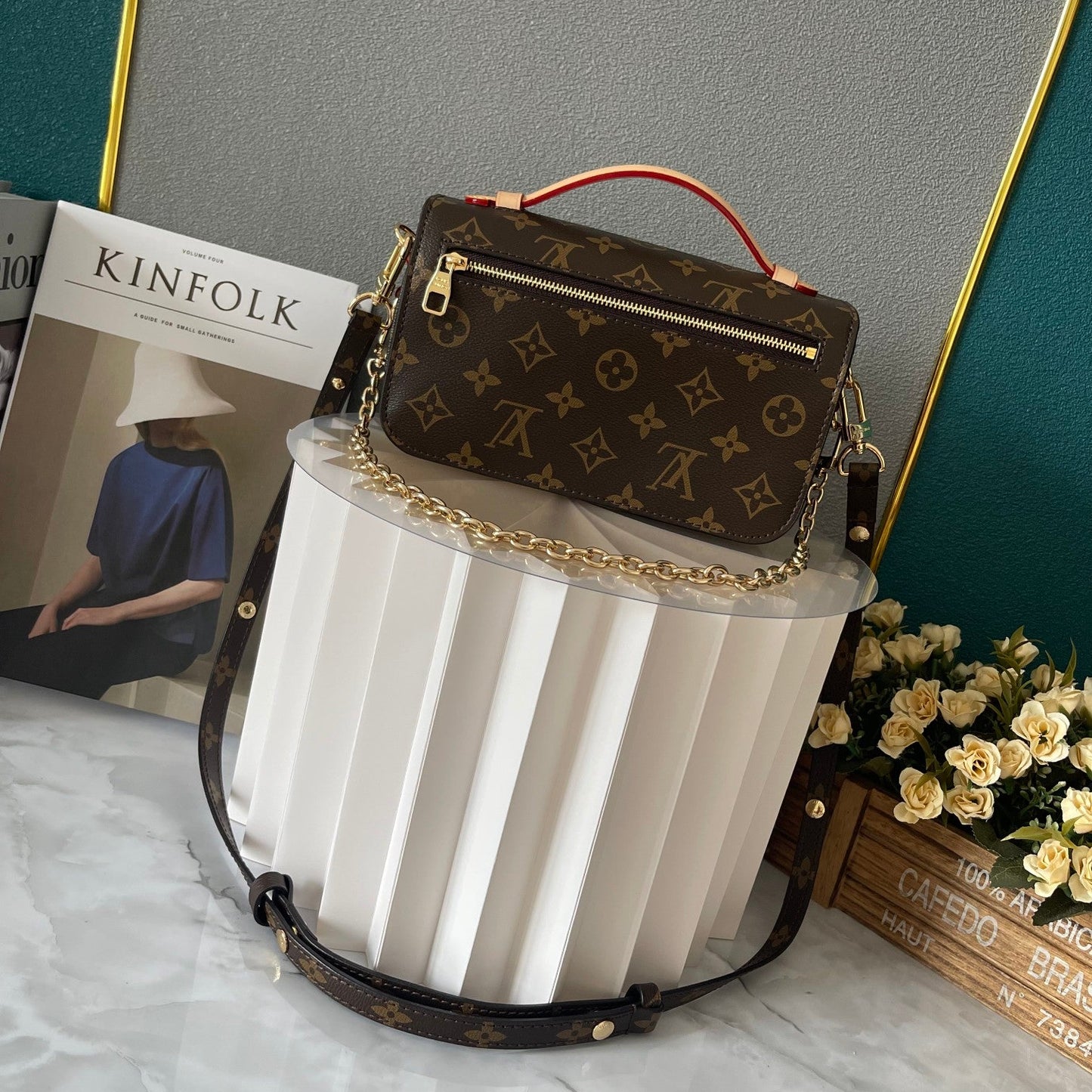 Elite Carryalls