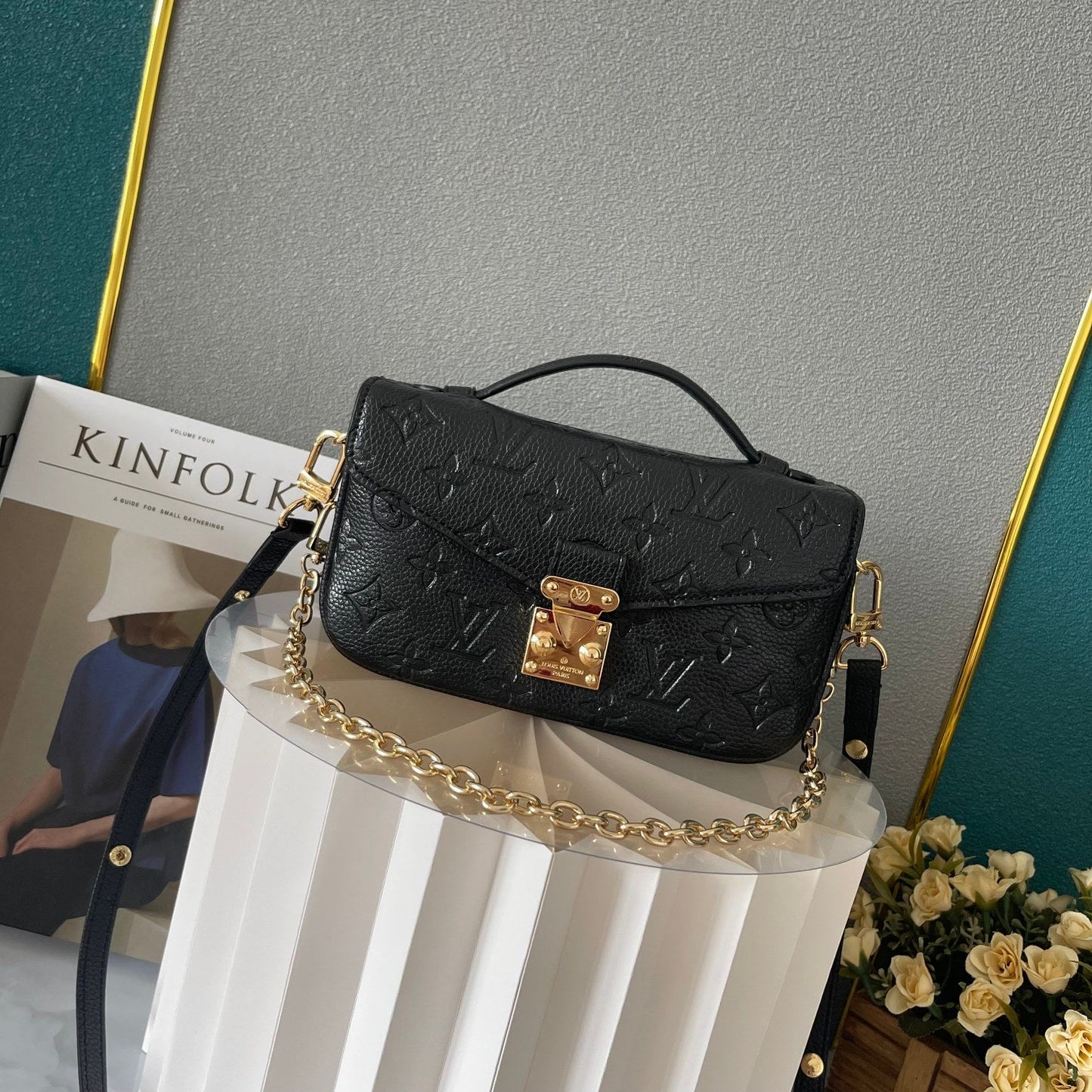 Elite Carryalls