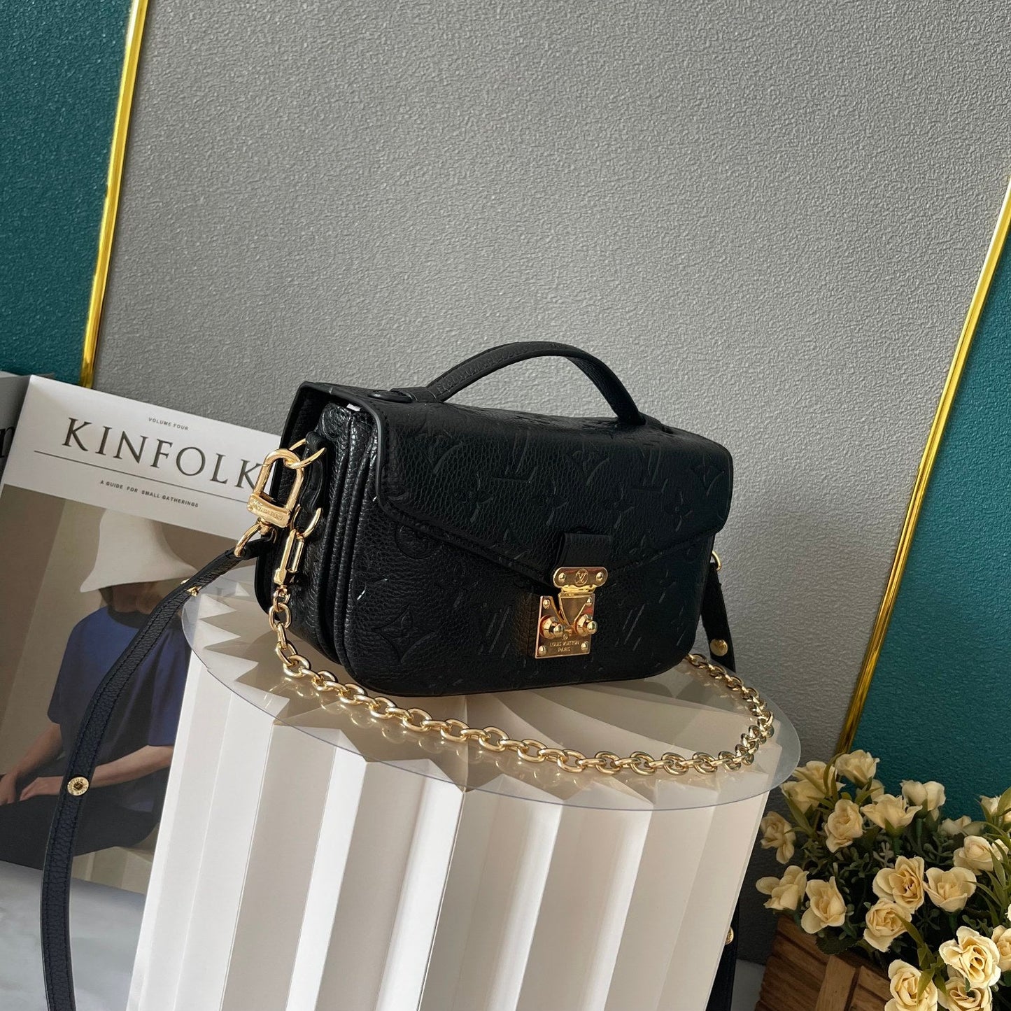 Elite Carryalls