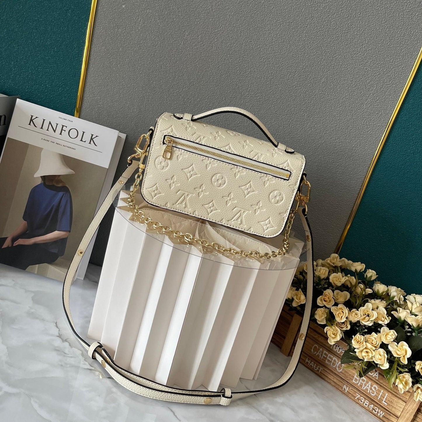 Elite Carryalls