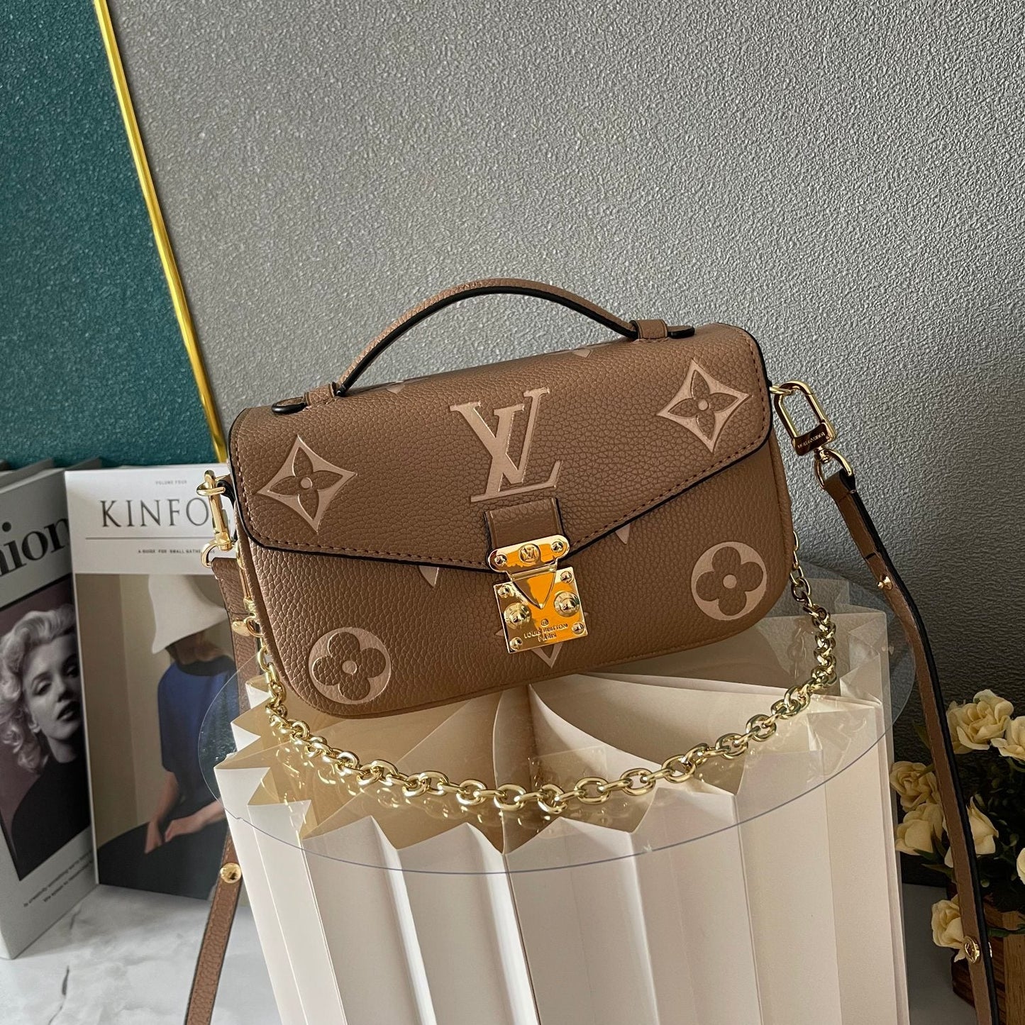 Elite Carryalls