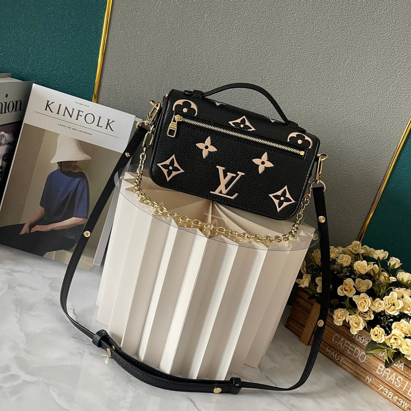 Elite Carryalls