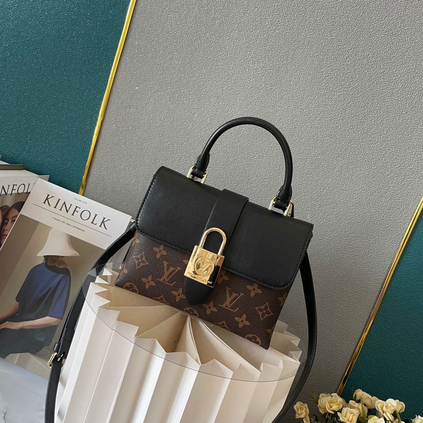 Elite Carryalls
