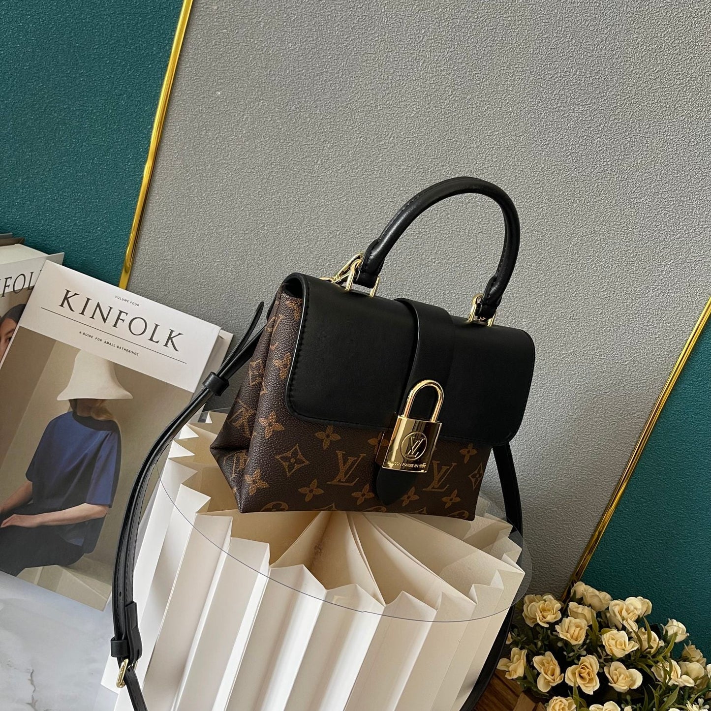 Elite Carryalls