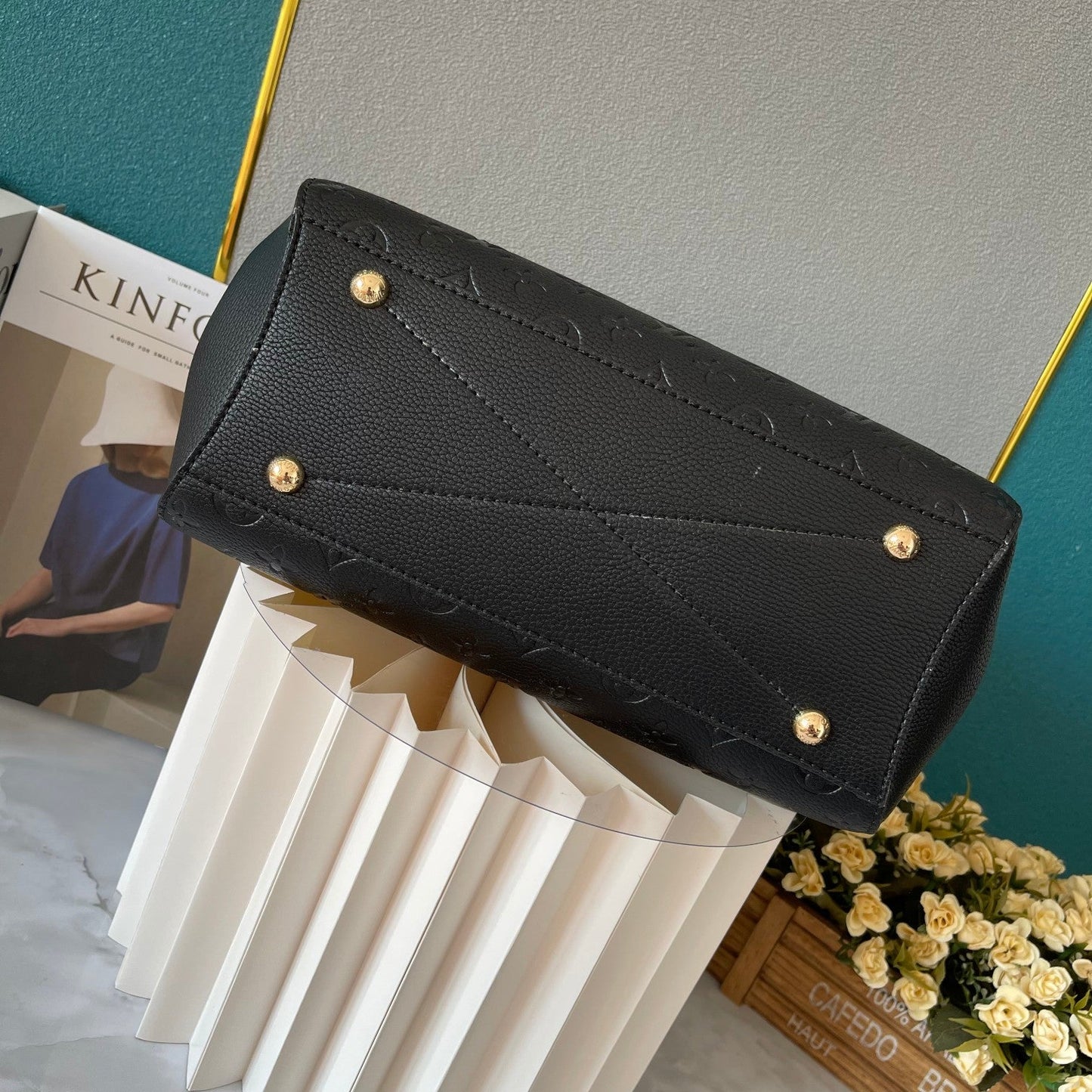 Elite Carryalls