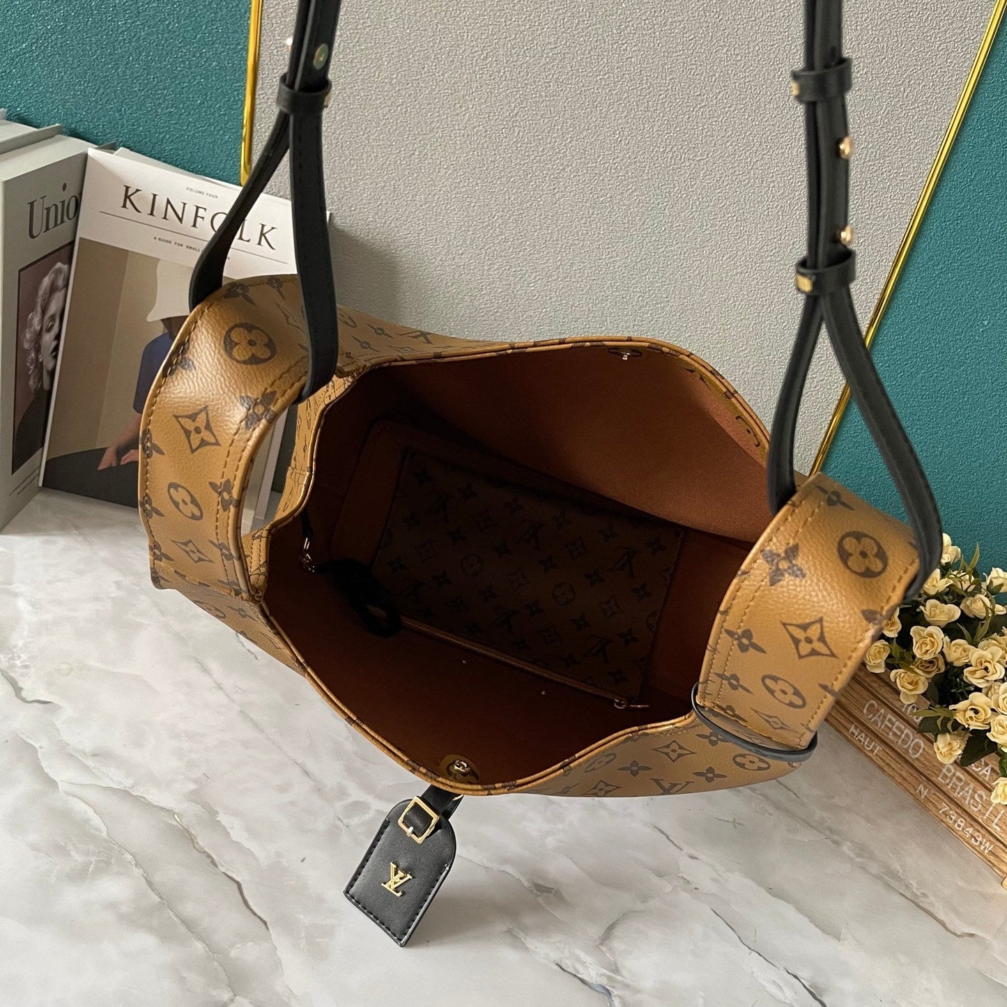 Elite Carryalls