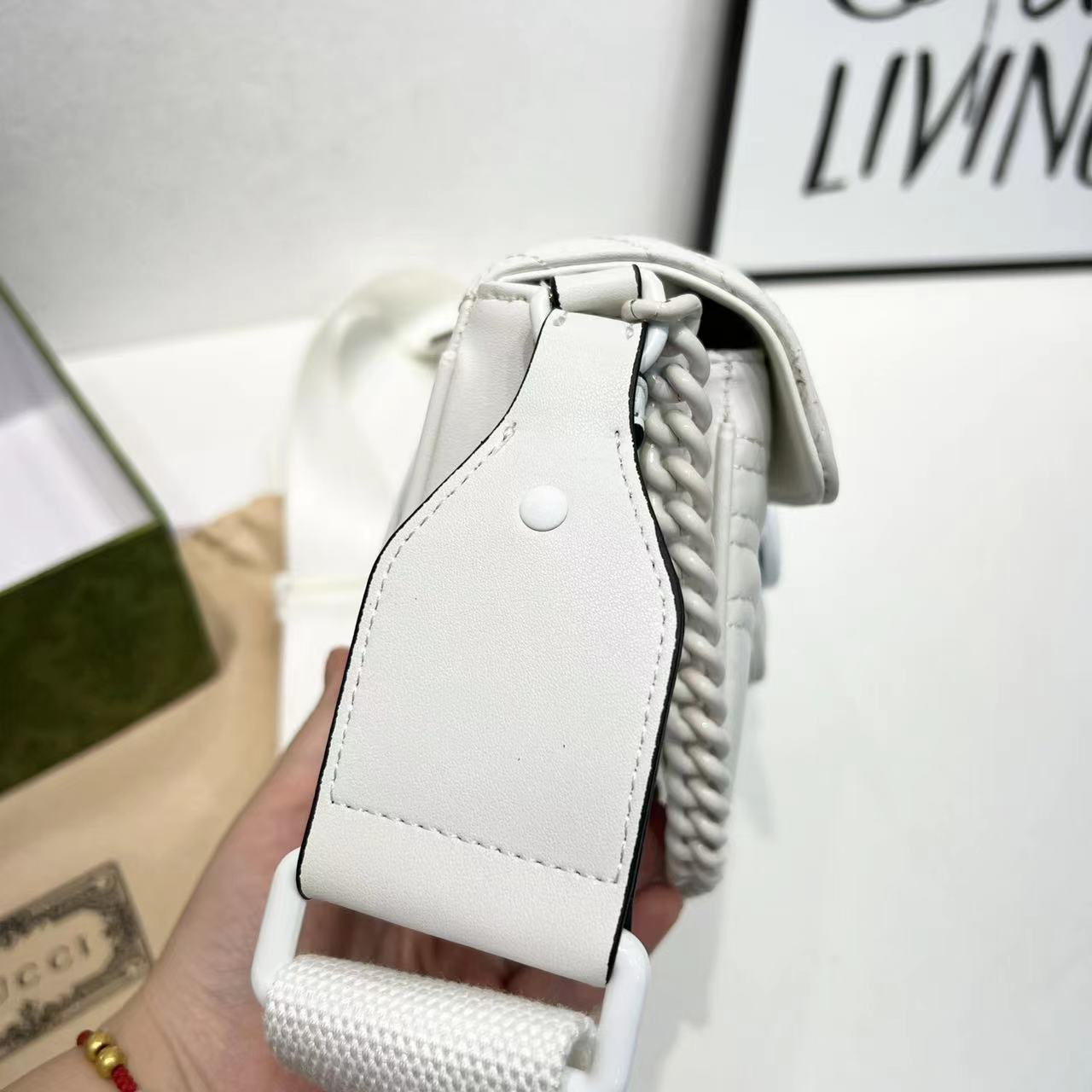 Elite Carryalls