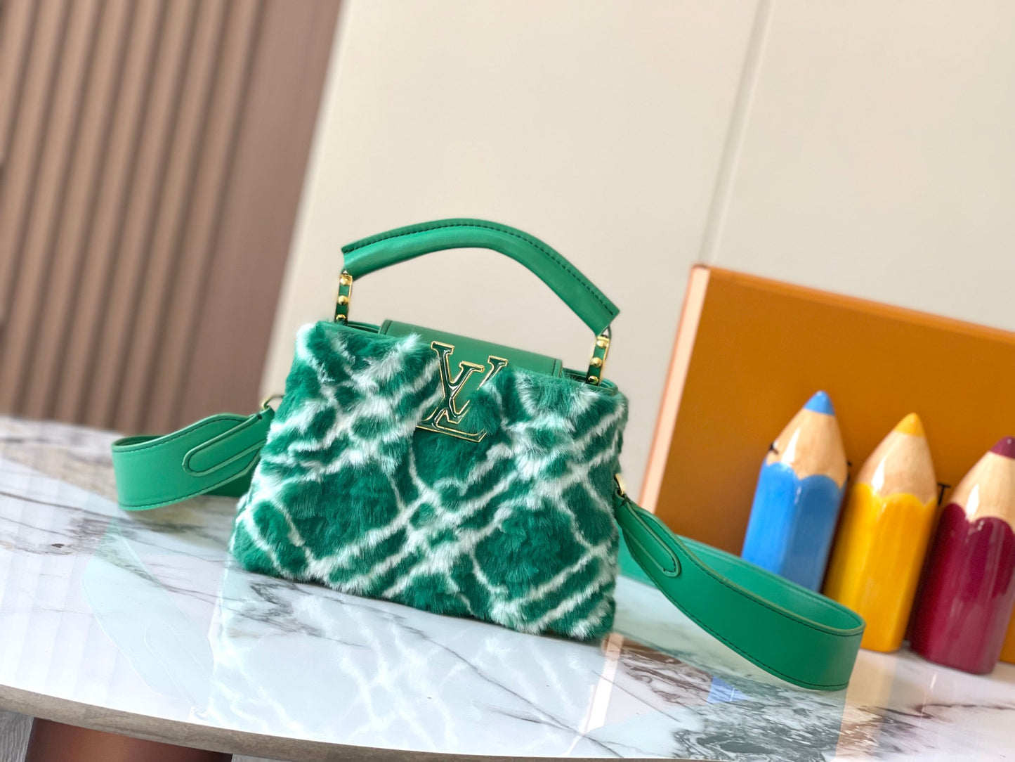 Elite Carryalls
