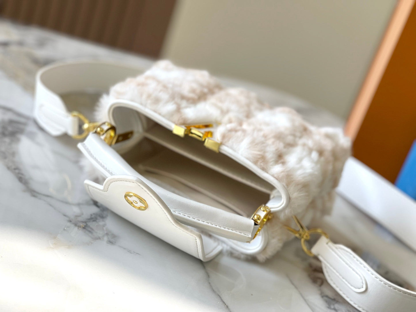 Elite Carryalls