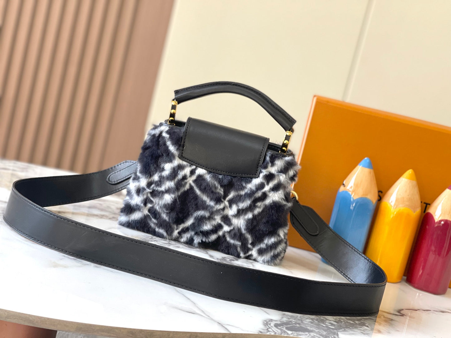 Elite Carryalls