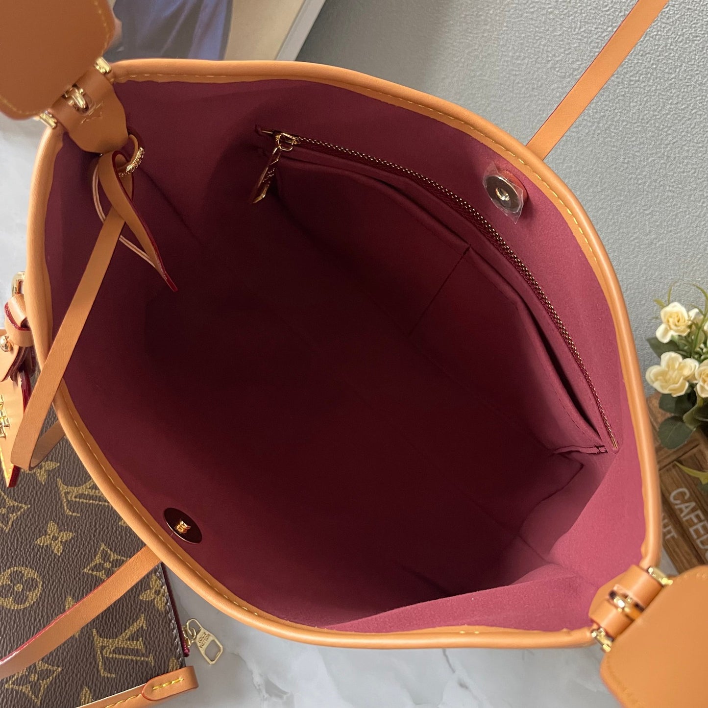 Elite Carryalls