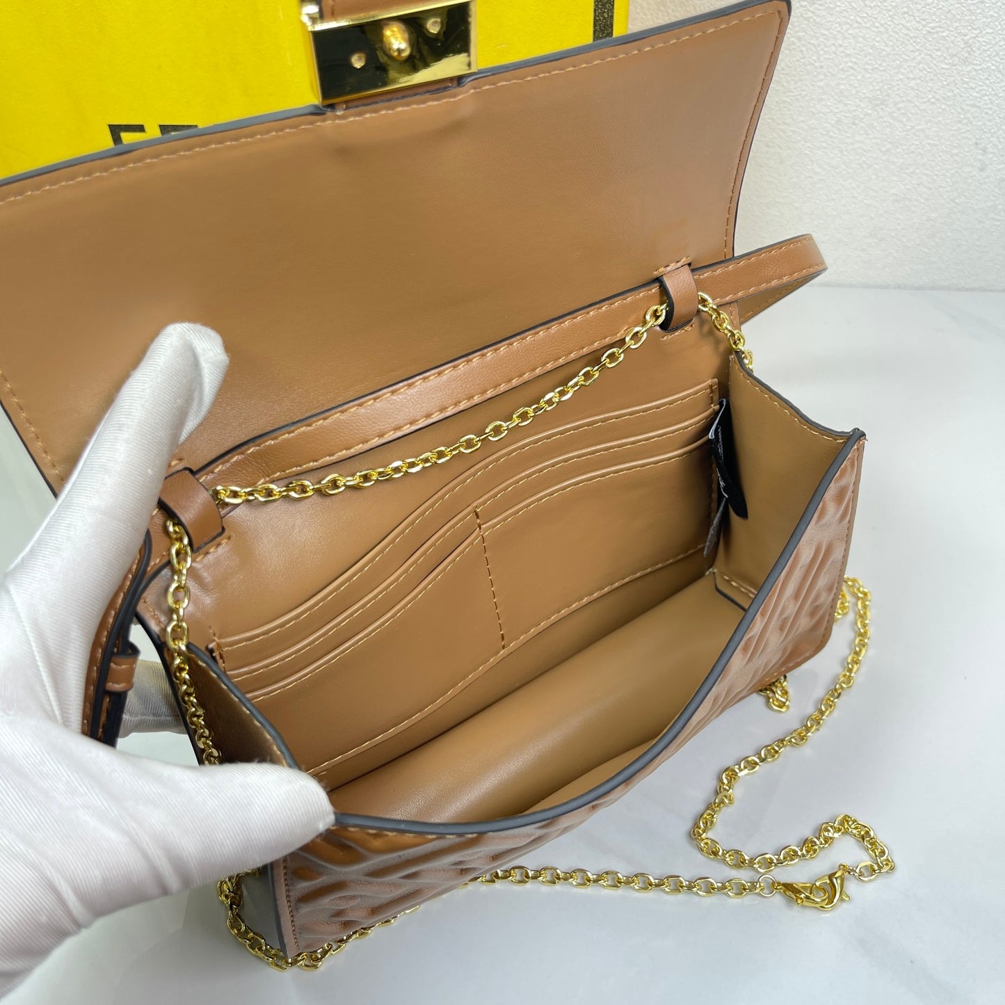 Elite Carryalls