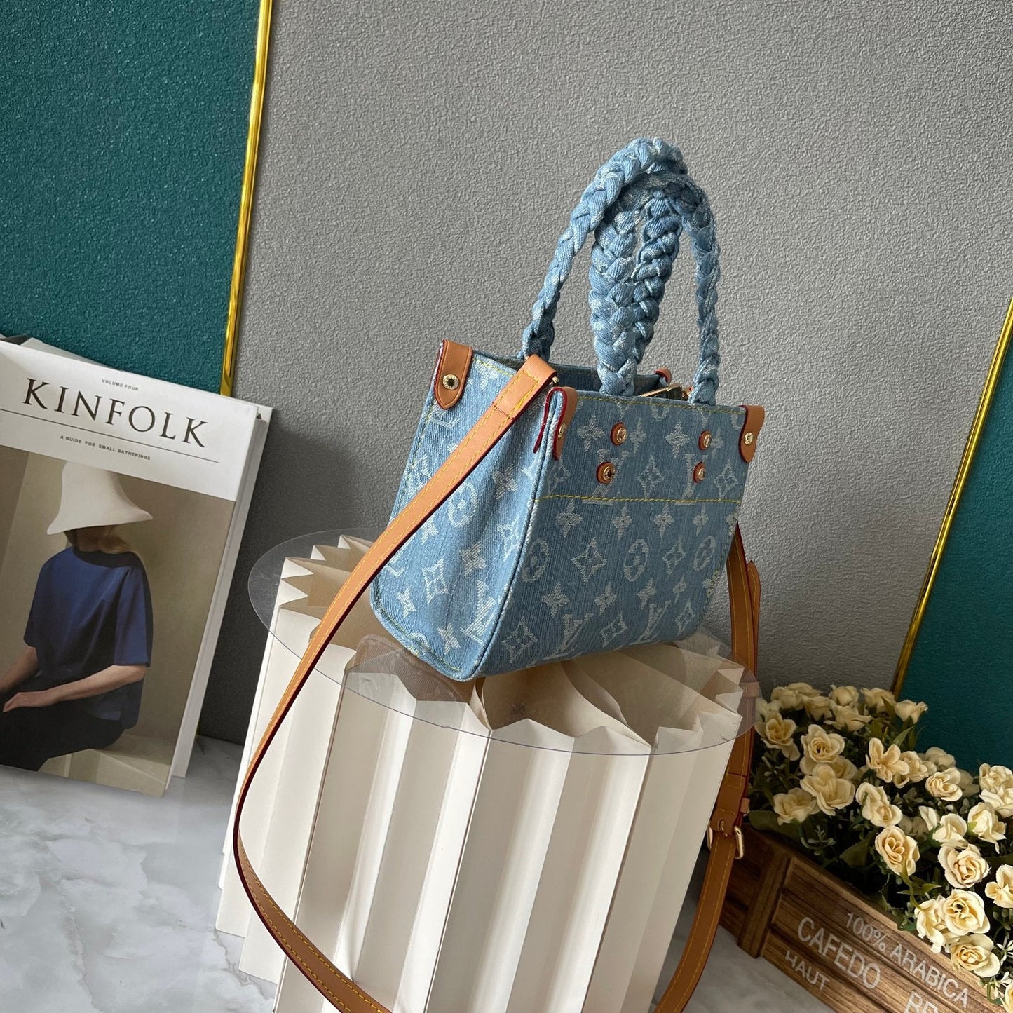 Elite Carryalls