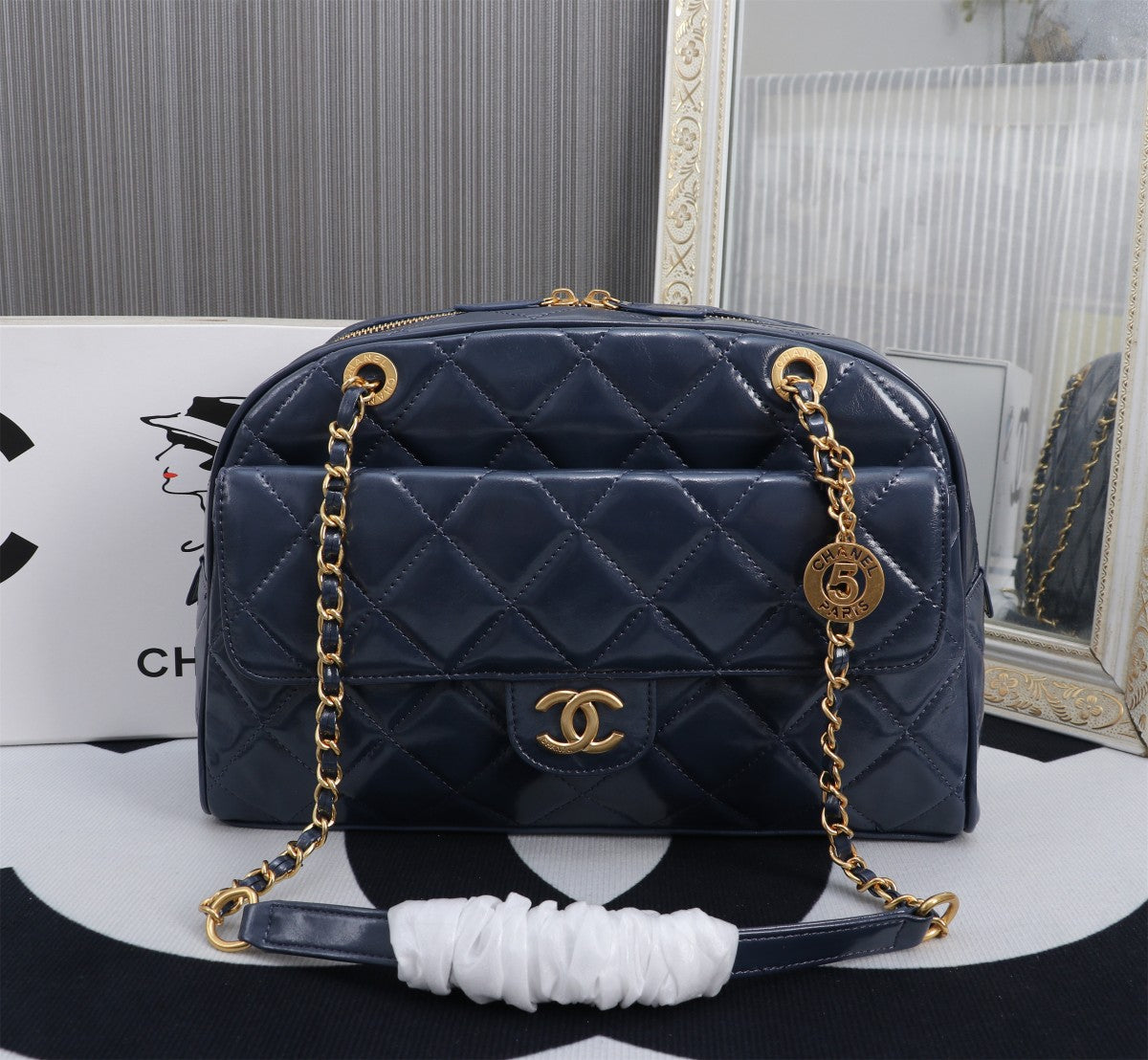 Elite Carryalls