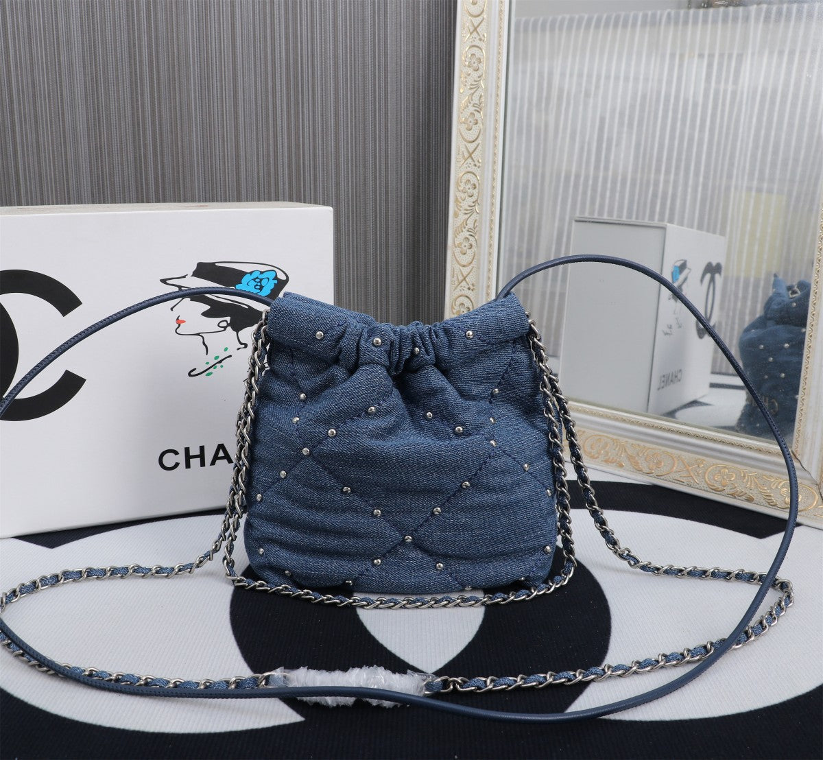Elite Carryalls