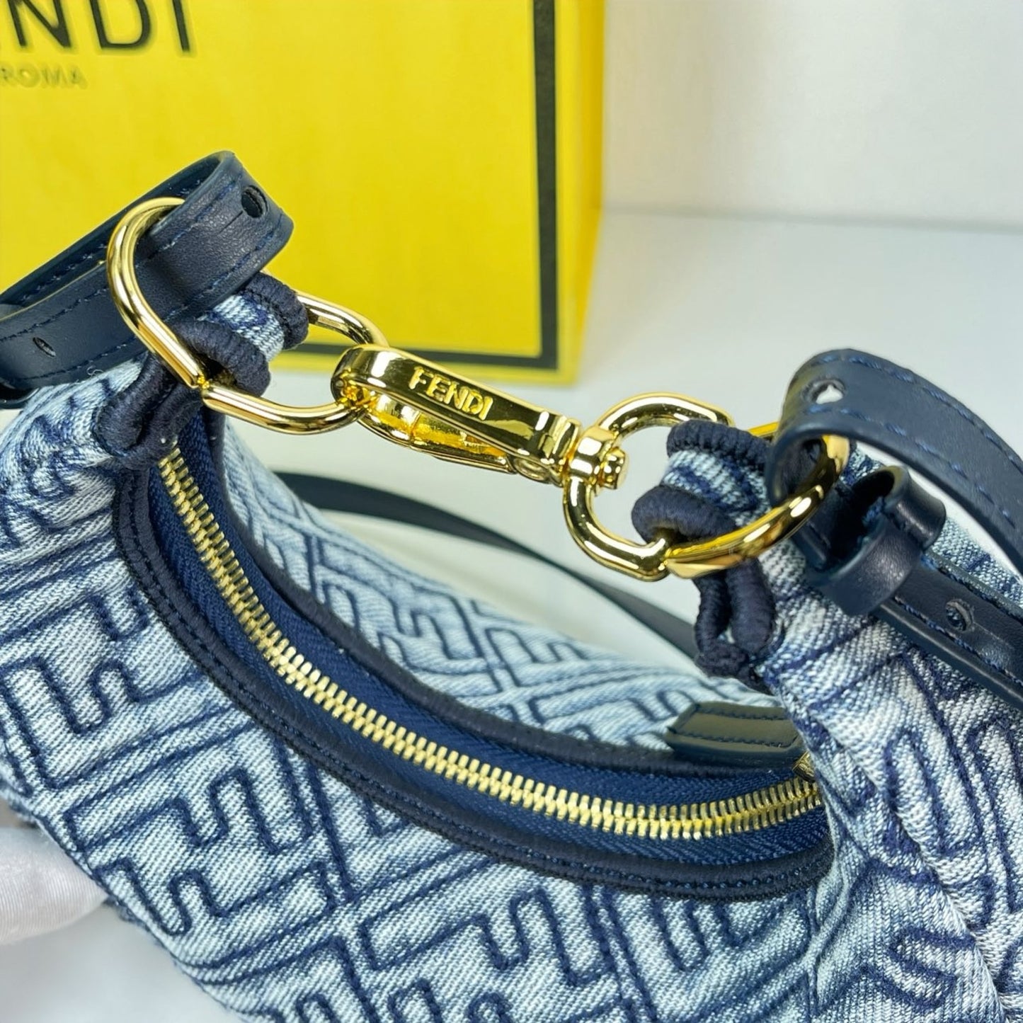 Elite Carryalls