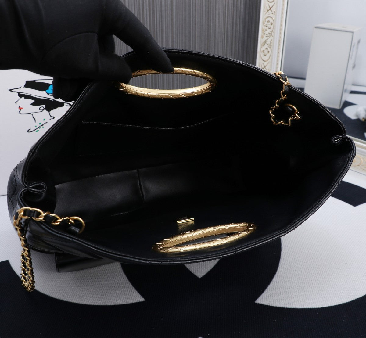 Elite Carryalls