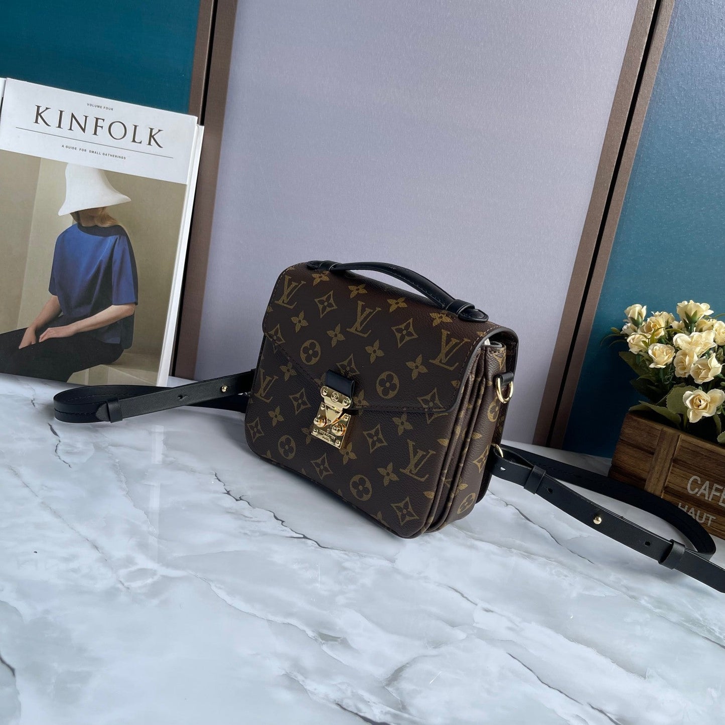 Elite Carryalls