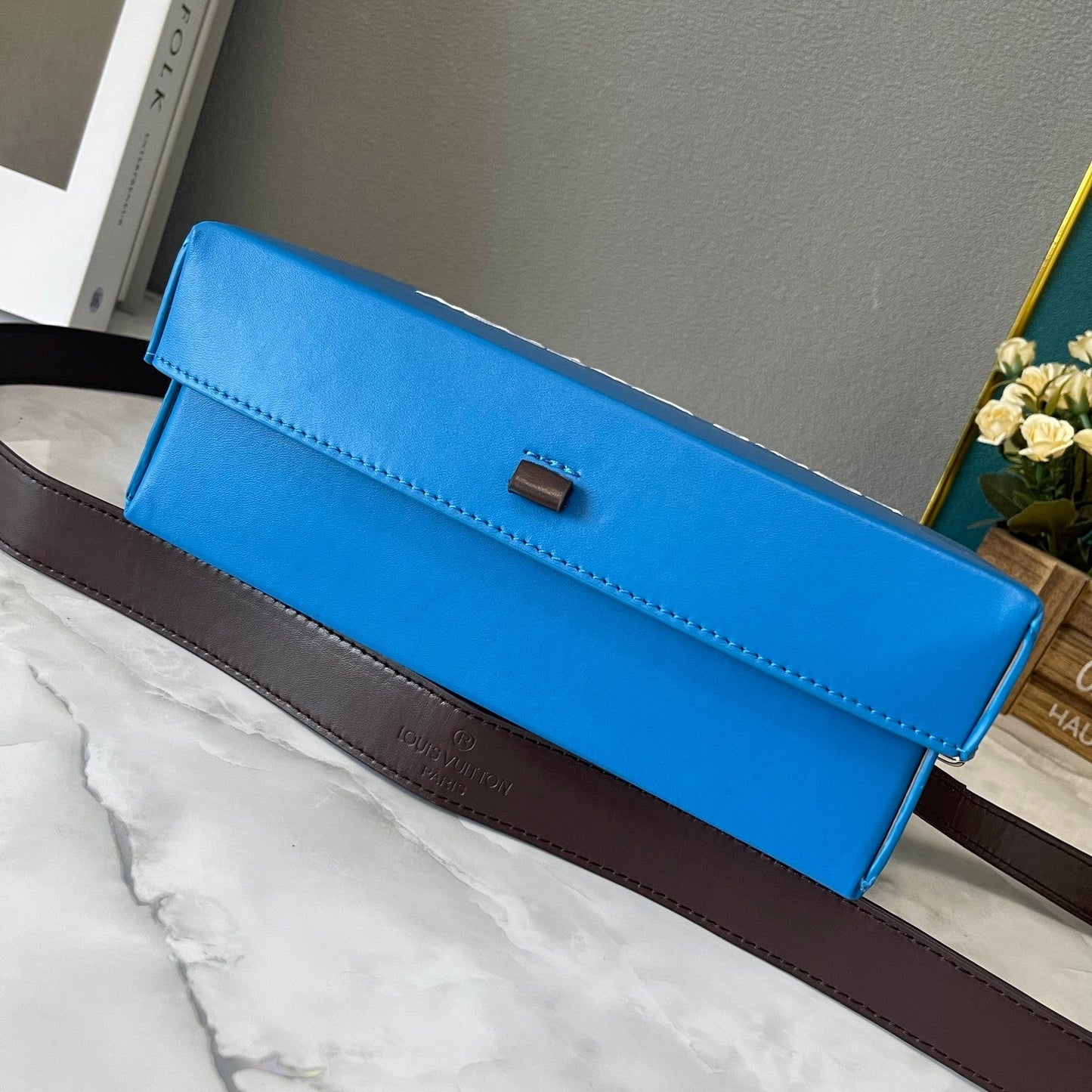 Elite Carryalls