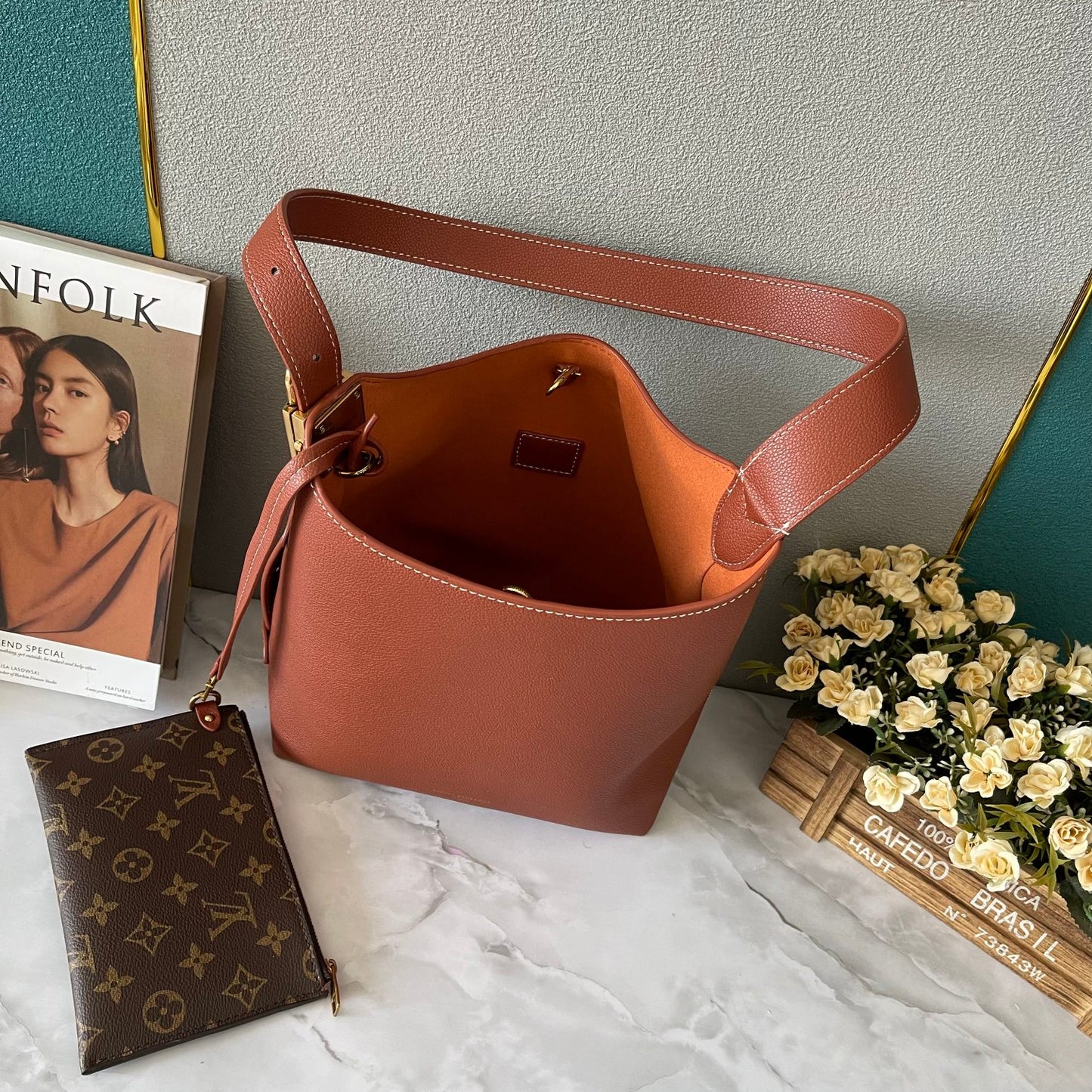Elite Carryalls