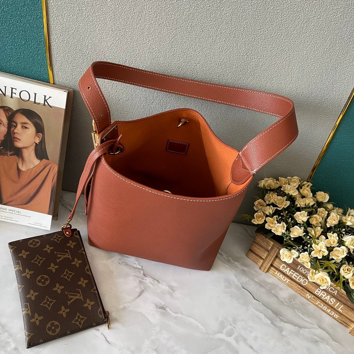 Elite Carryalls