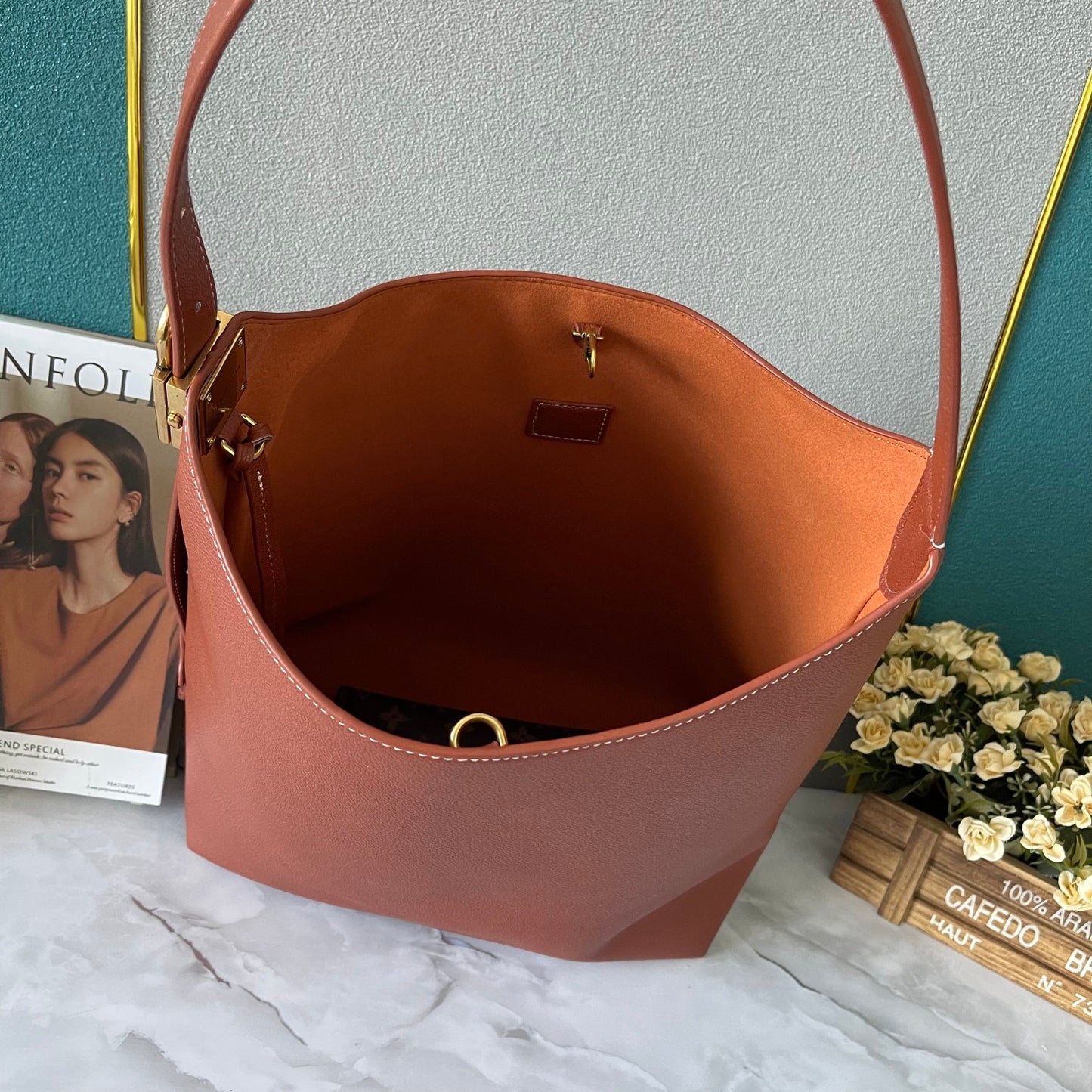 Elite Carryalls