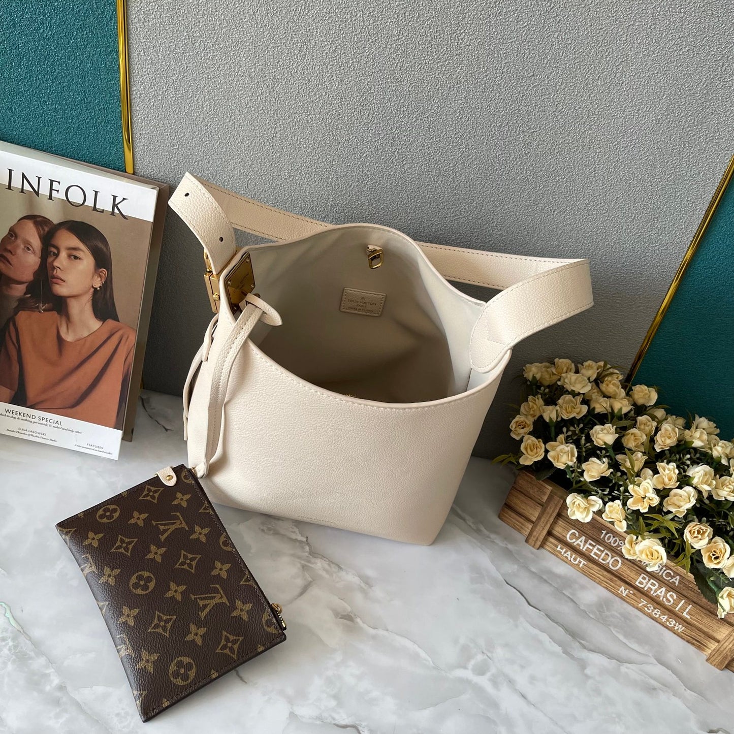Elite Carryalls