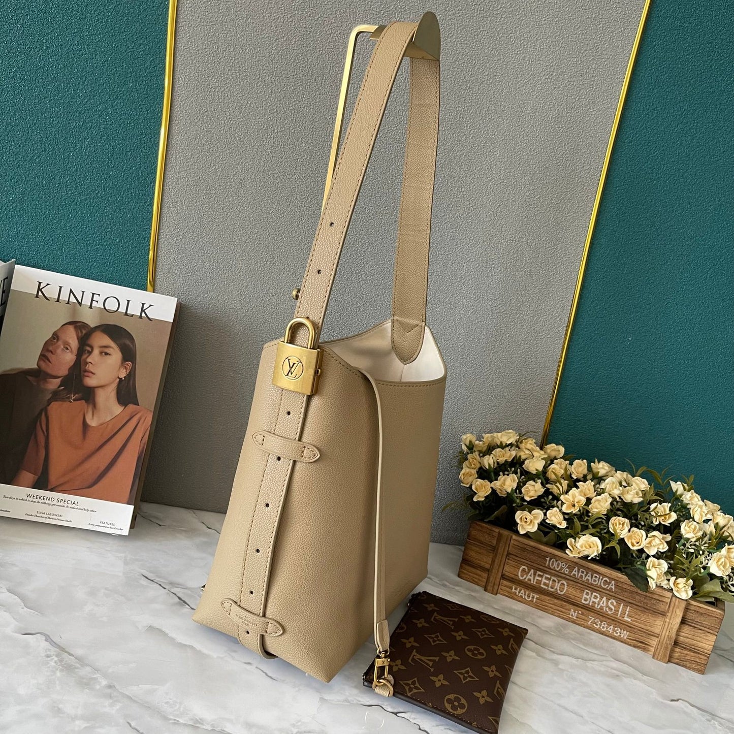 Elite Carryalls