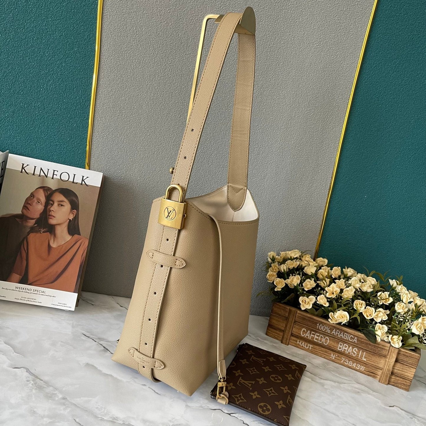 Elite Carryalls