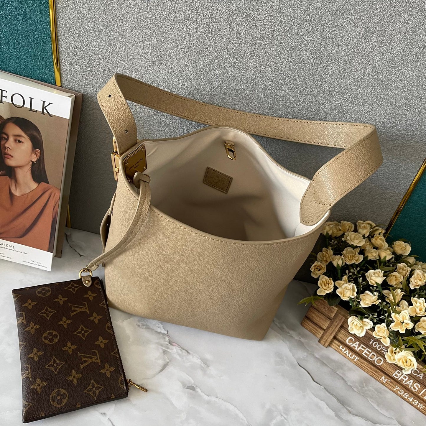 Elite Carryalls