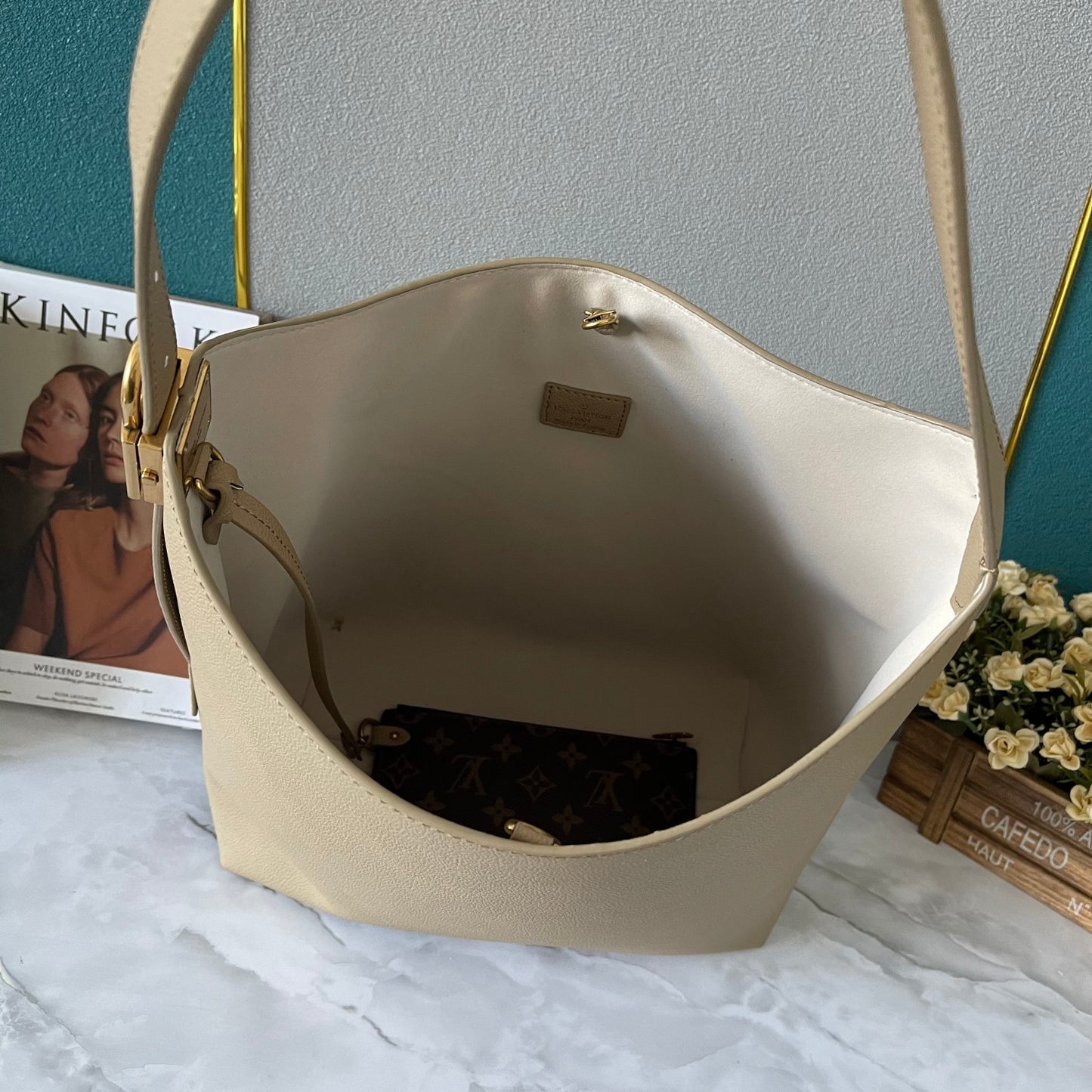 Elite Carryalls