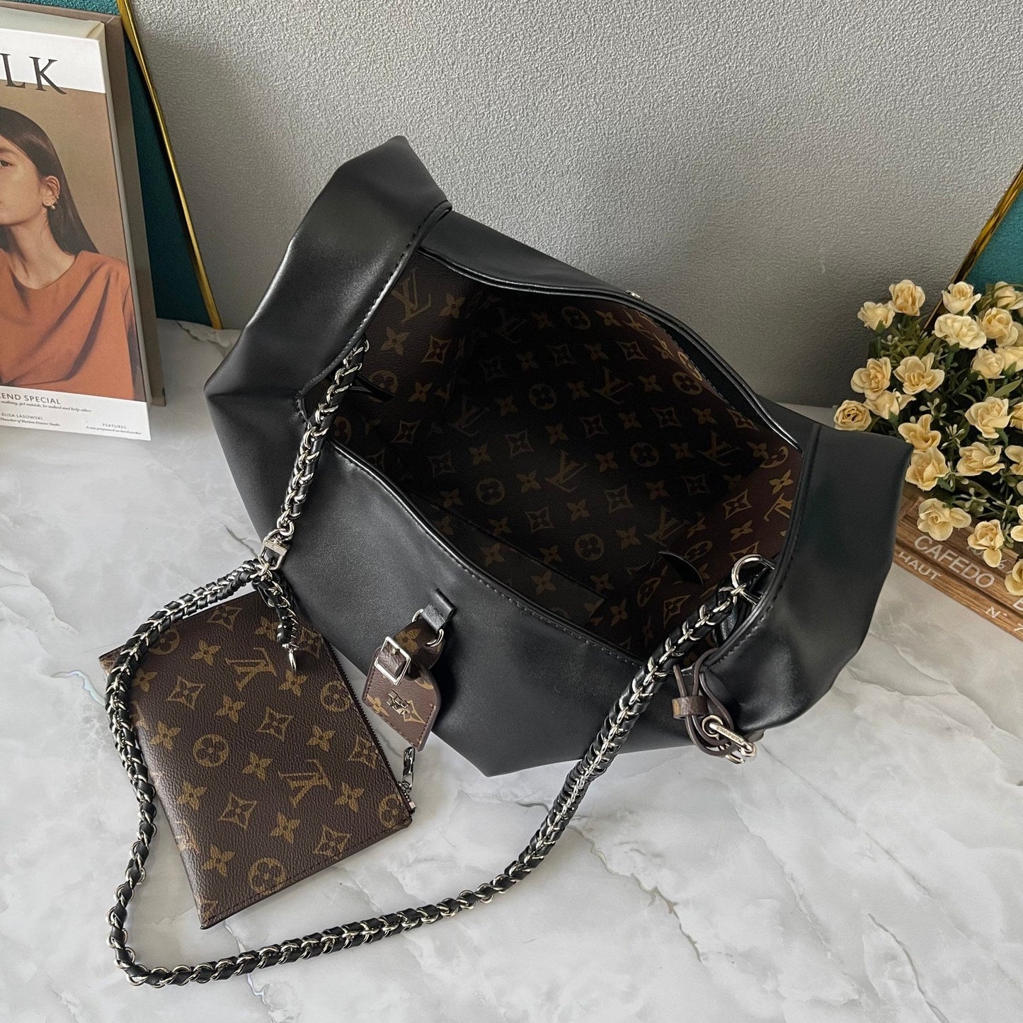 Elite Carryalls